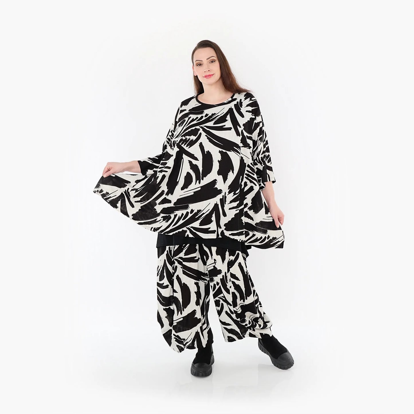 AKH 593 Big Shirt, Ecru-Schwarz