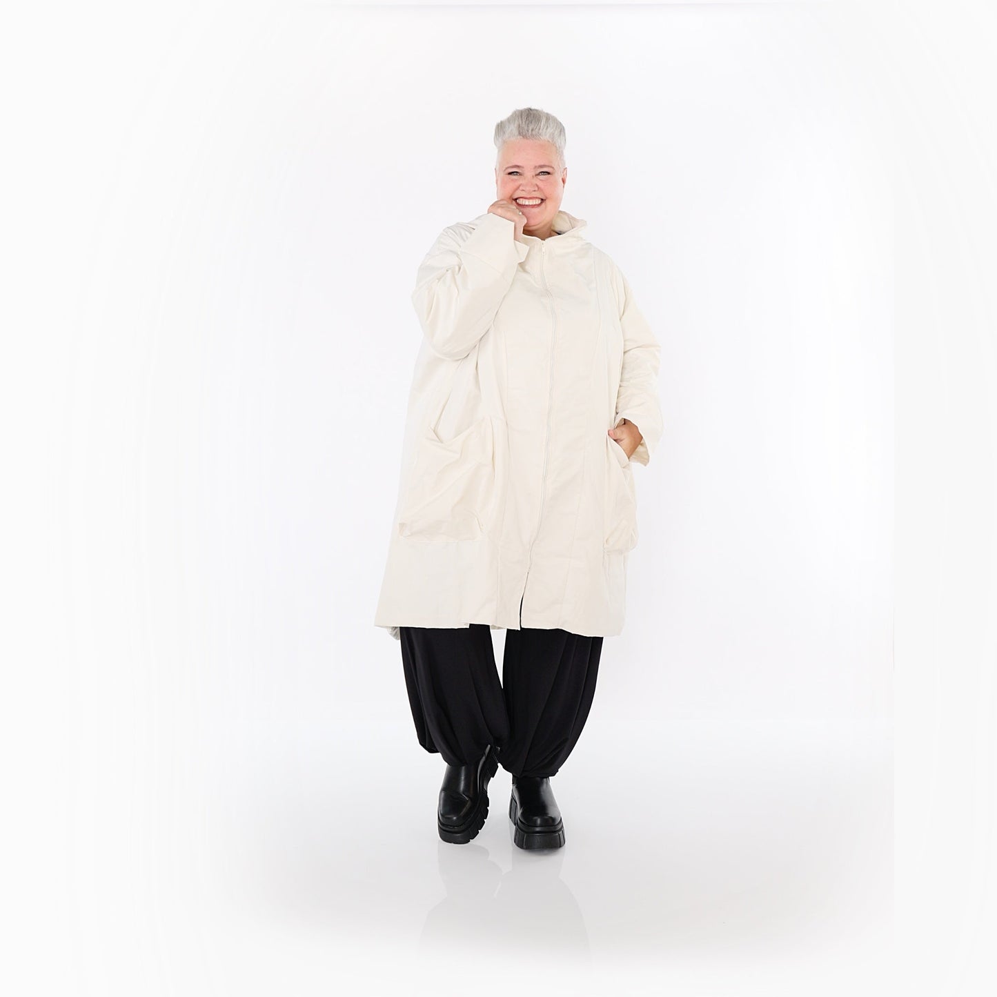 AKH Fashion 2276 coat, off-white