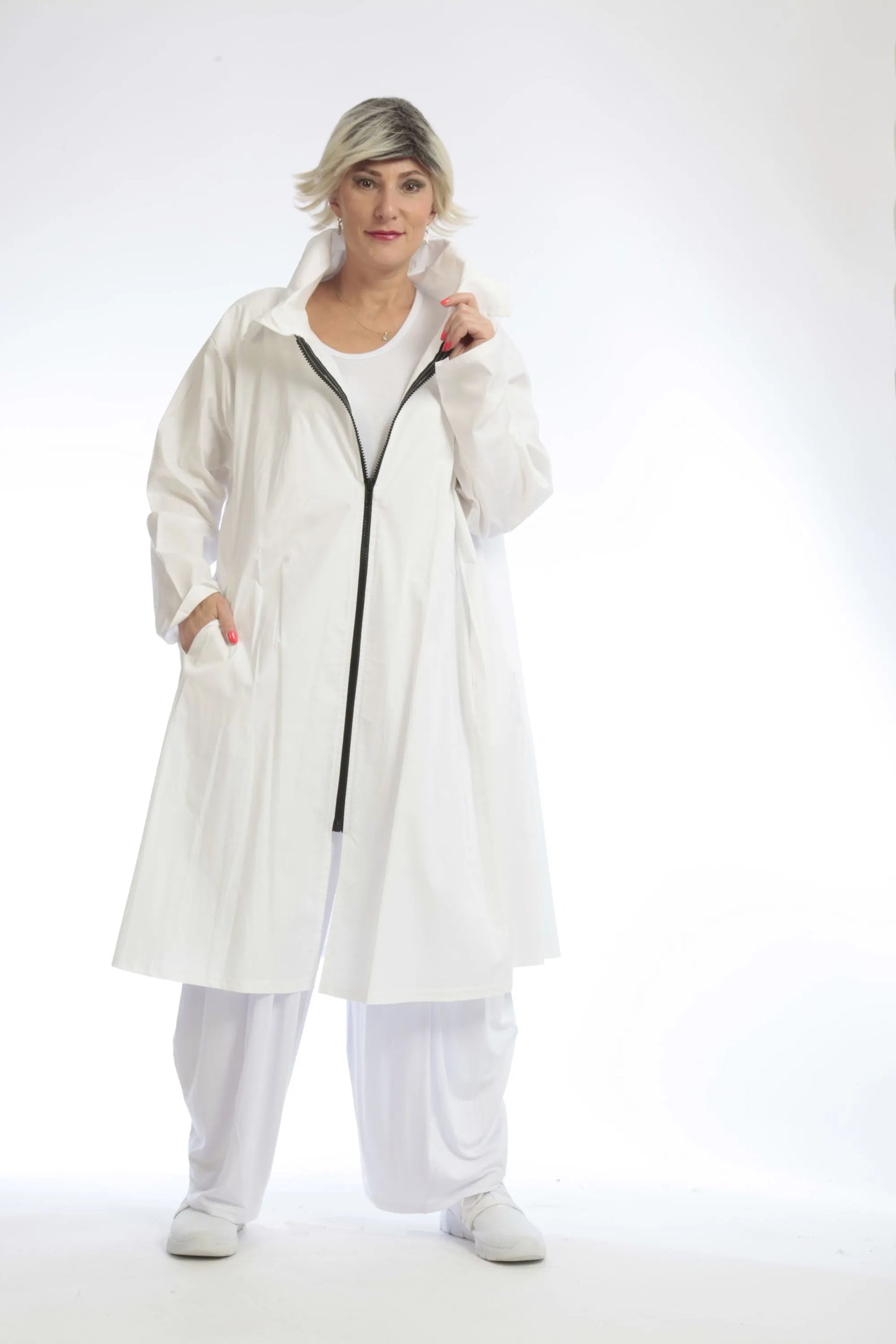 Sommer Bluse in A-Form aus feiner Popeline Qualität, Poppy in Weiß