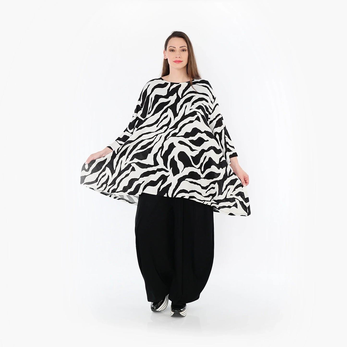 AKH Fashion 593 Big Shirt, Weiß-Schwarz