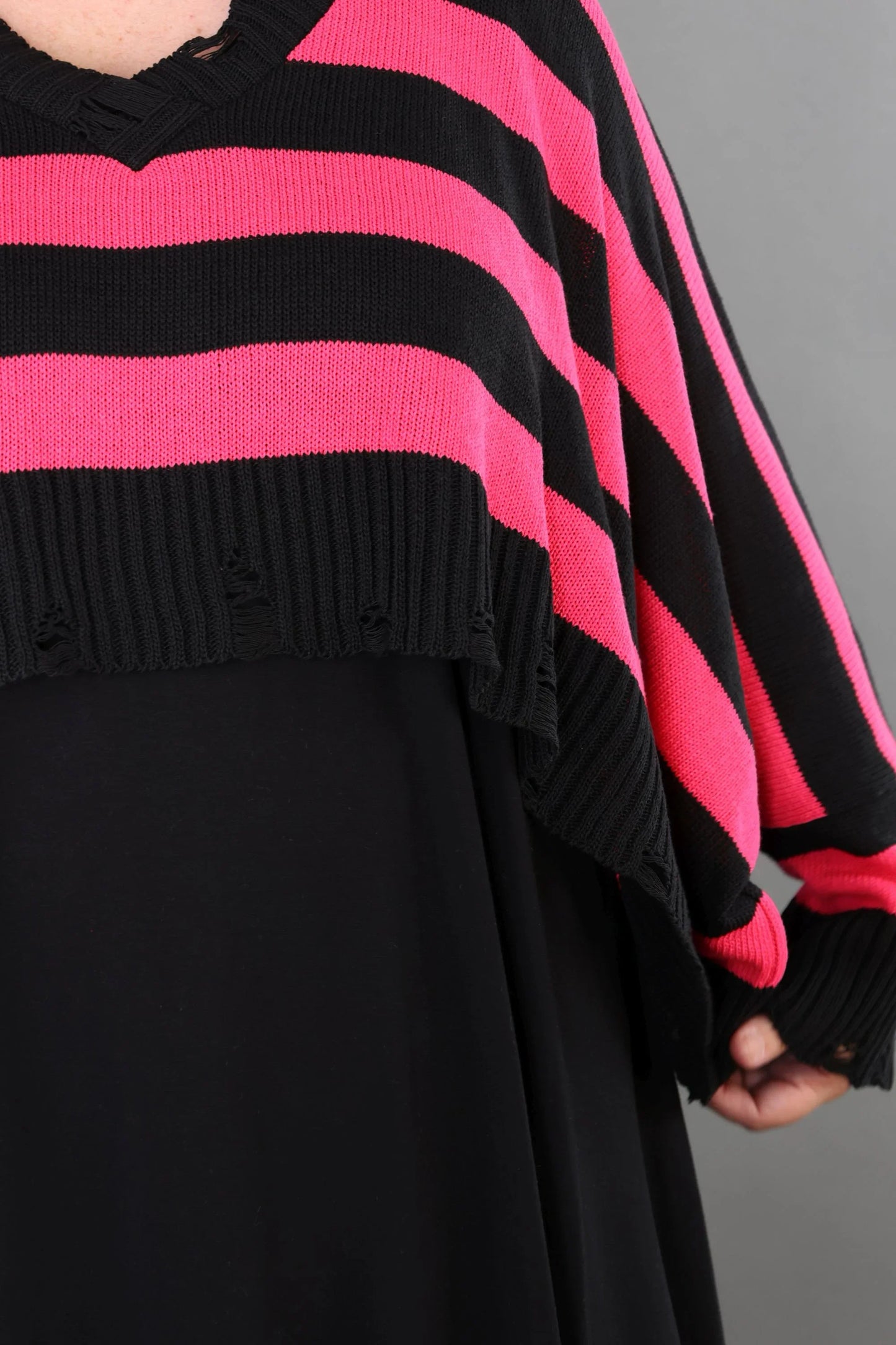 AKH Premium 2537 Überwurf, Schwarz-Fuchsia