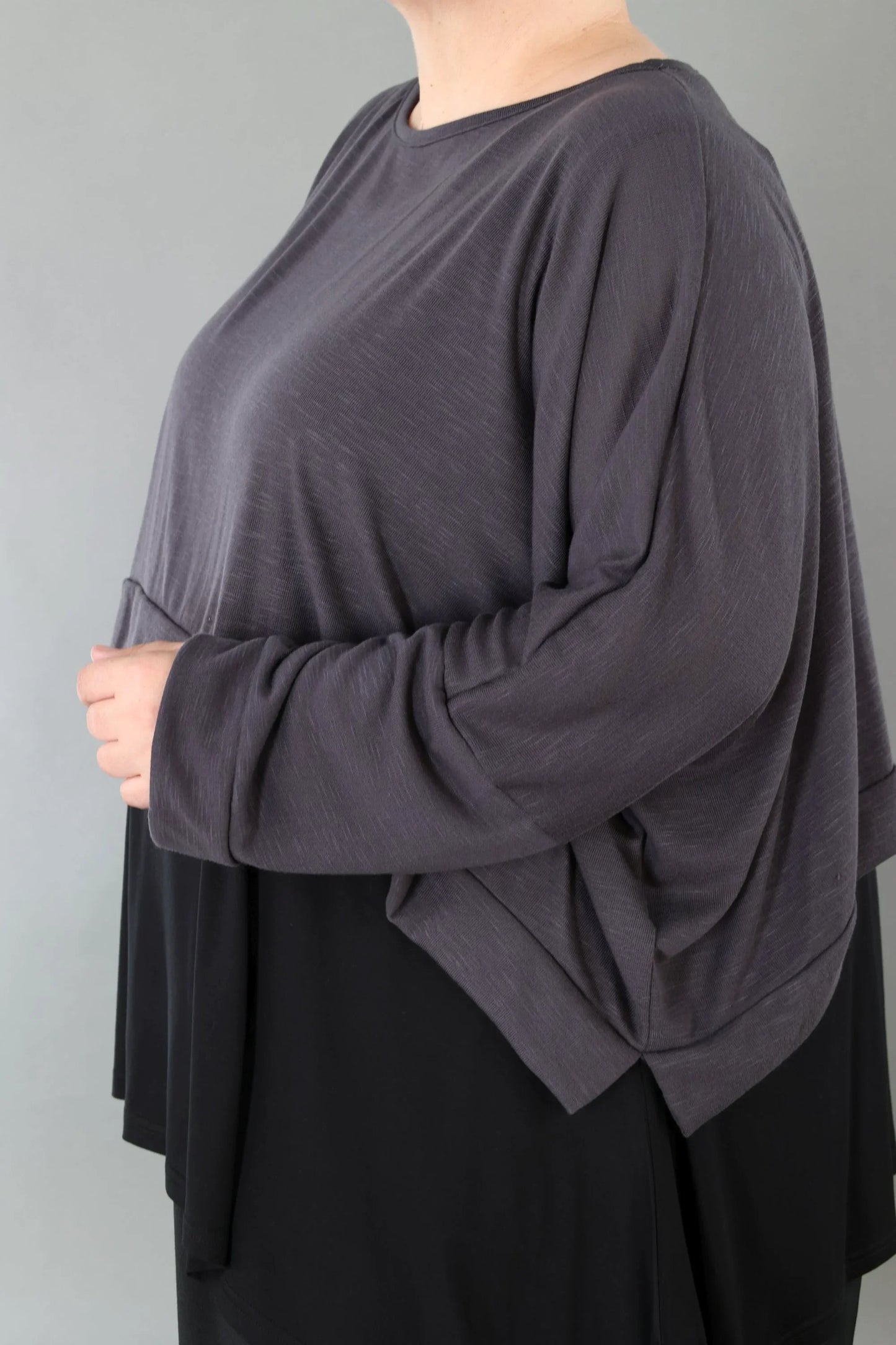 AKH Premium 7011 Throw, Dark Grey