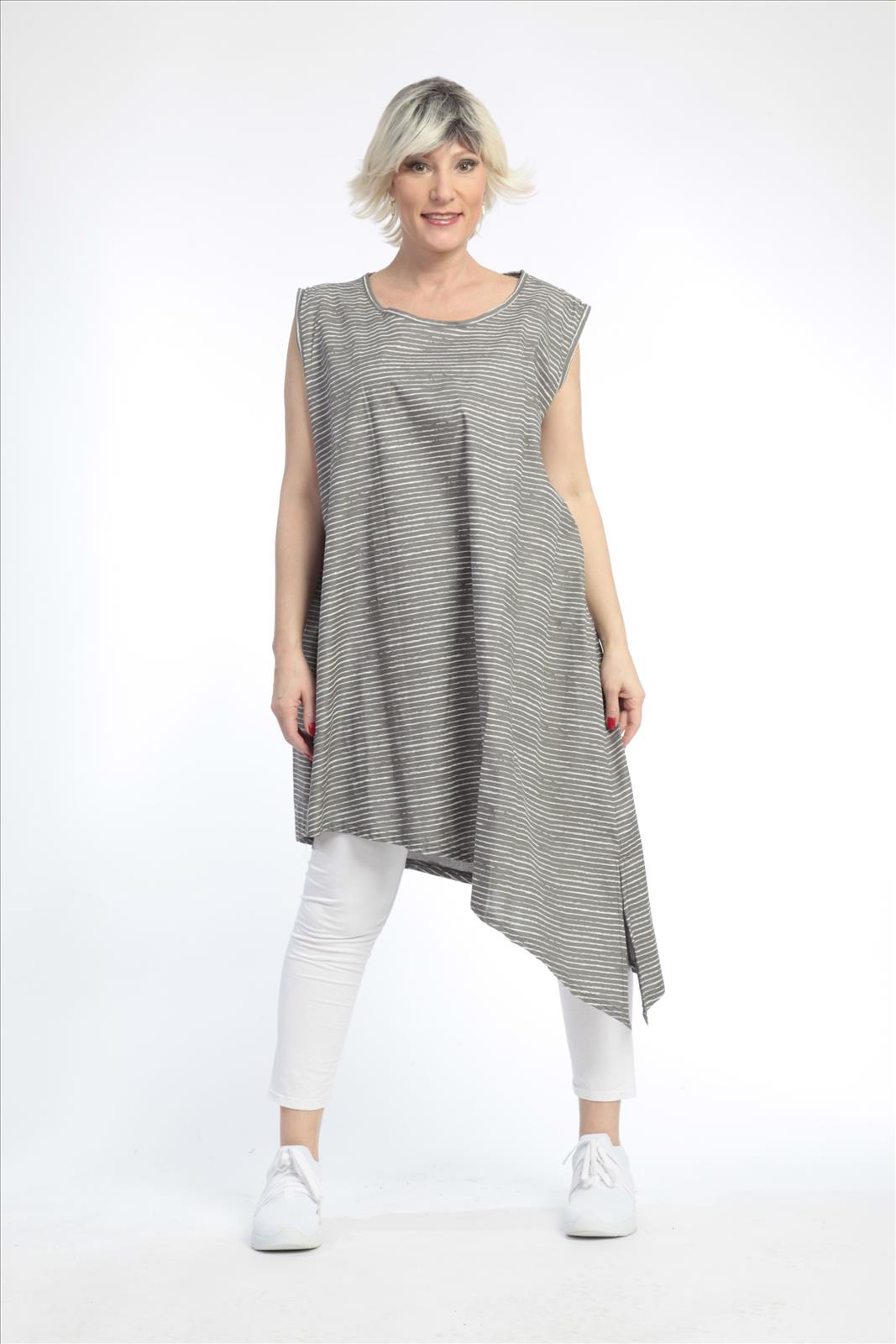 Summer tunic in an asymmetrical shape made of poplin quality, boa in gray and white