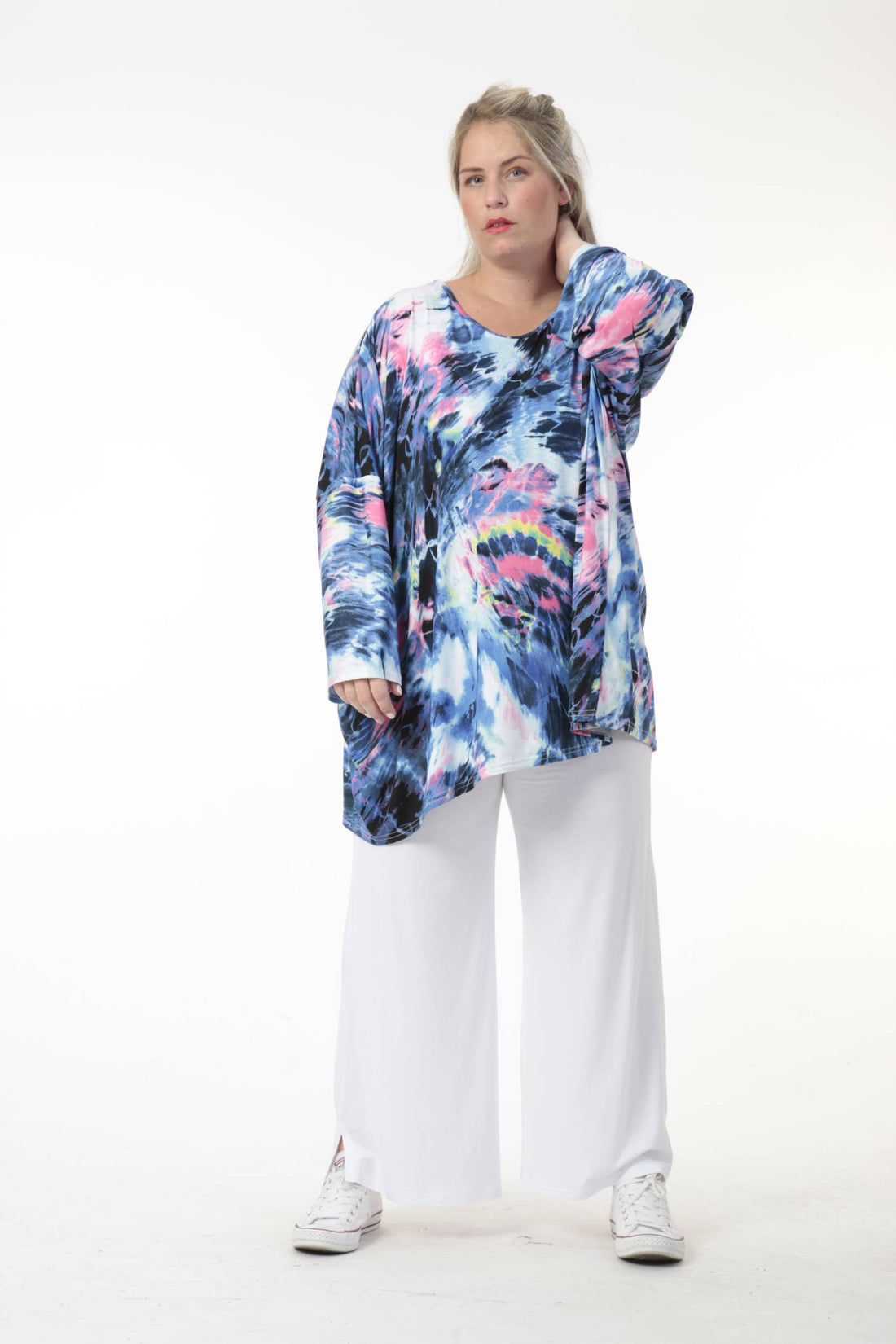 Batik Big Shirt in Blau-Pink-Multi mit lebendigem Dessin