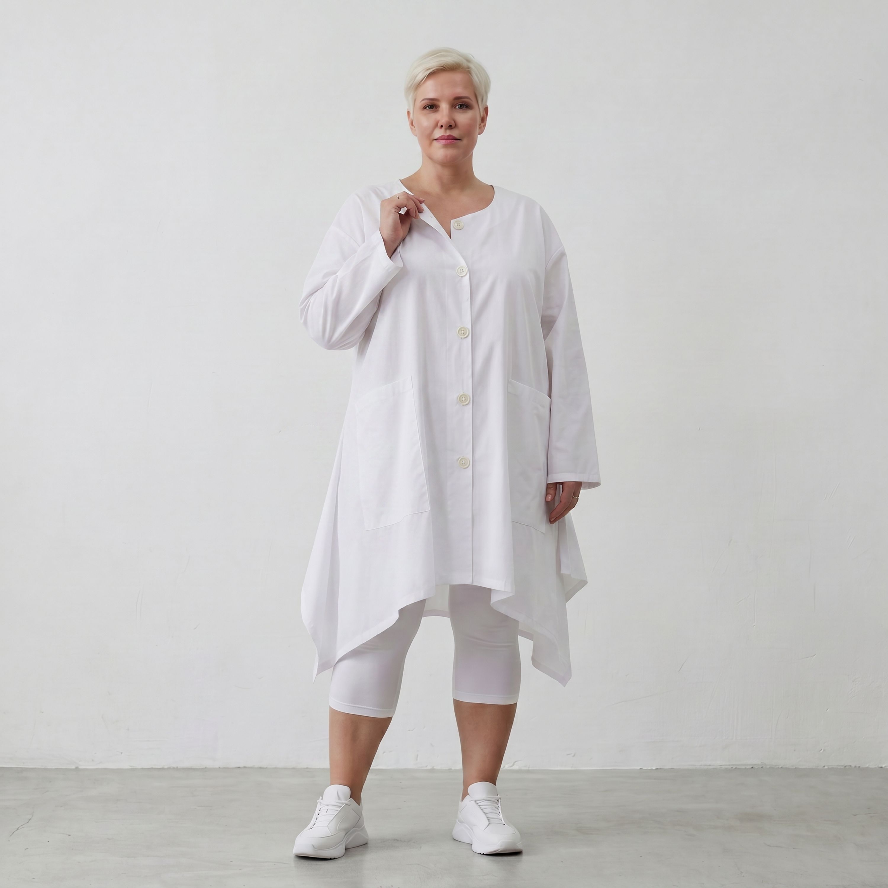 AKH Premium Bluse Sylvia in Weiß – edle Stoffe für anspruchsvolle Kundschaft