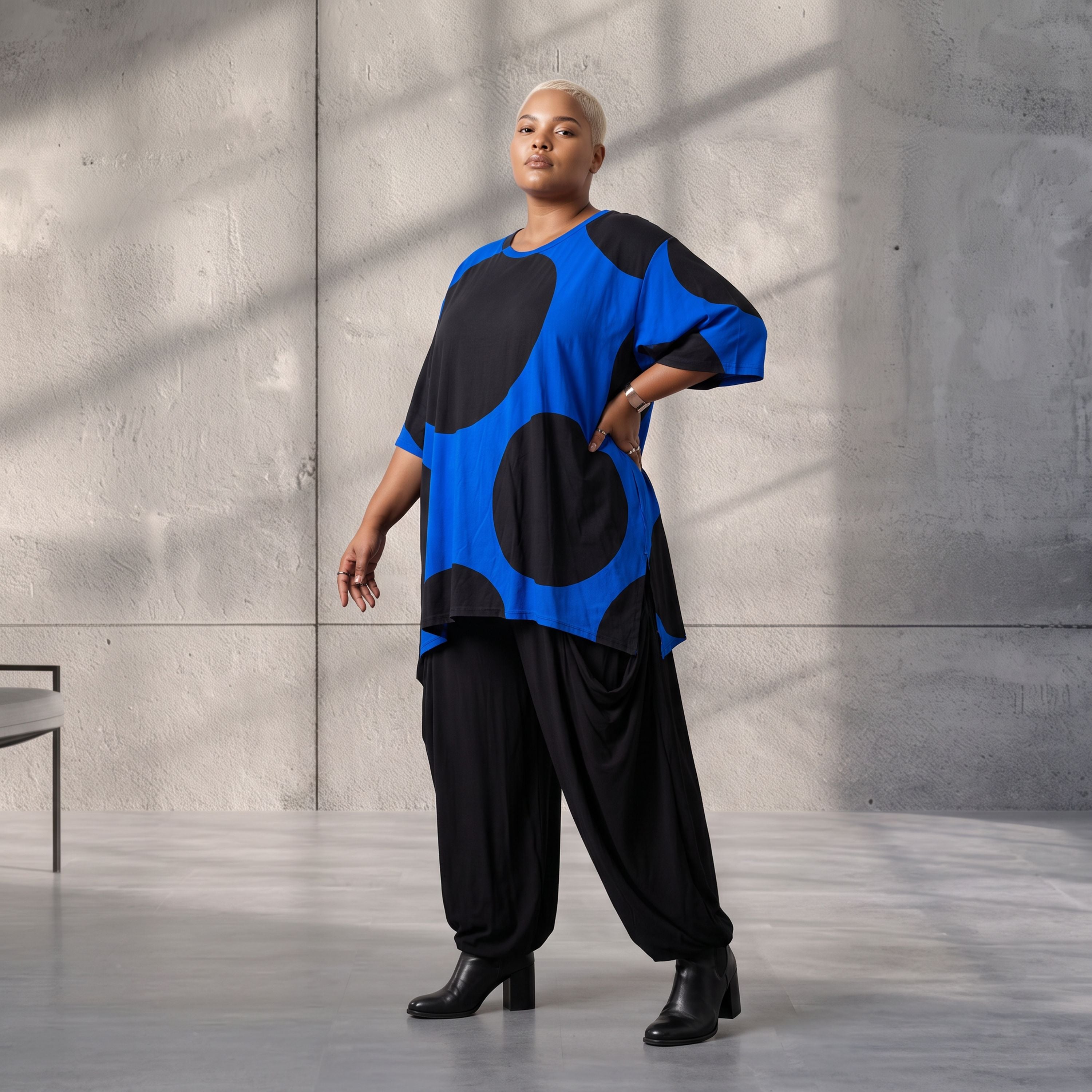Funky Diva · Shirt · DotsDiva · KD526 · BlueDots