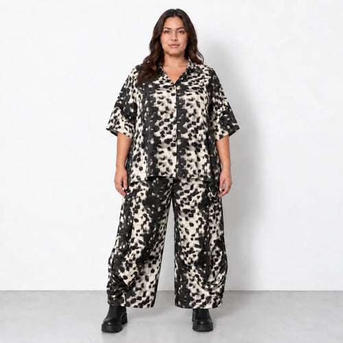 AKH Fashion · Bluse · Arista · 7092 · BrownStains