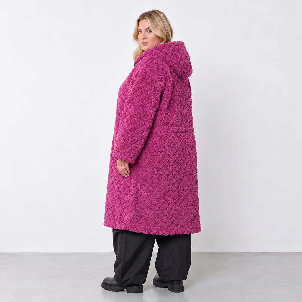 AKH Fashion · Mantel · CuddlySuede · 7102 · BerryCheck