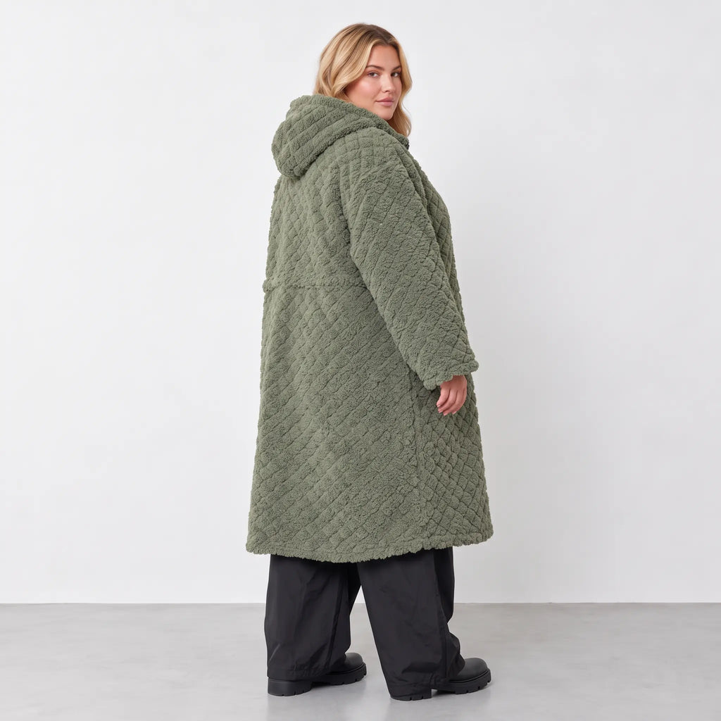 AKH Fashion · Mantel · CuddlySuede · 7102 · KhakiCheck