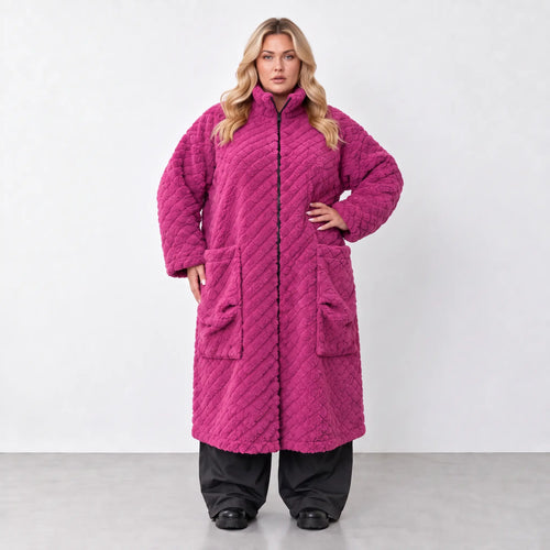 AKH Fashion · Mantel · CuddlySuede · 7153 · BerryCheck