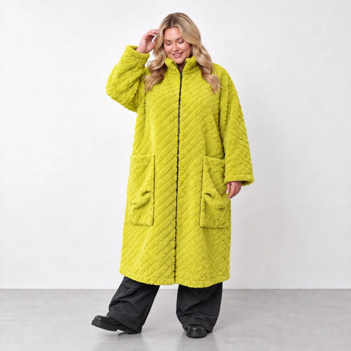 AKH Fashion · Mantel · CuddlySuede · 7153 · LimeCheck