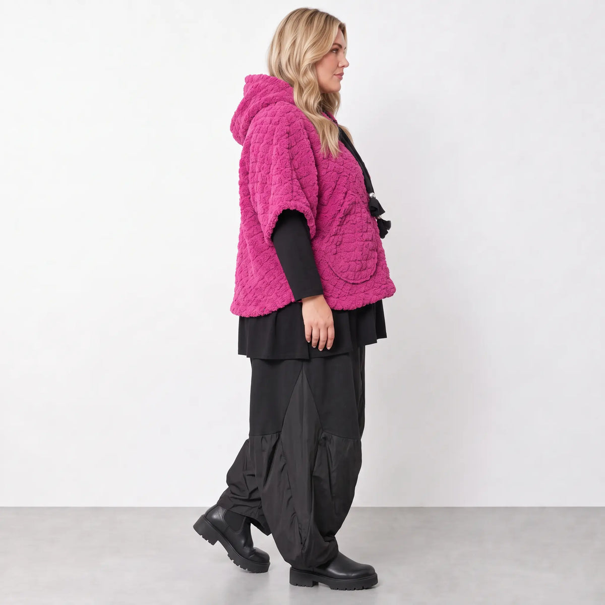 AKH Fashion · Weste · CuddlySuede · 7212 · BerryCheck