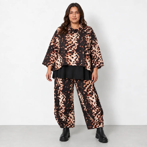AKH Fashion · Hose · Arista · 8069 · EmberStains