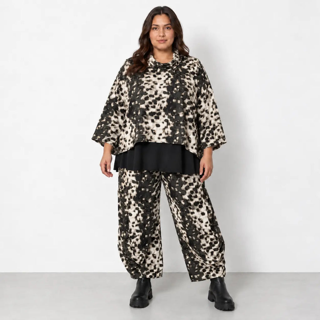 AKH Fashion · Hose · Arista · 8069 · BrownStains