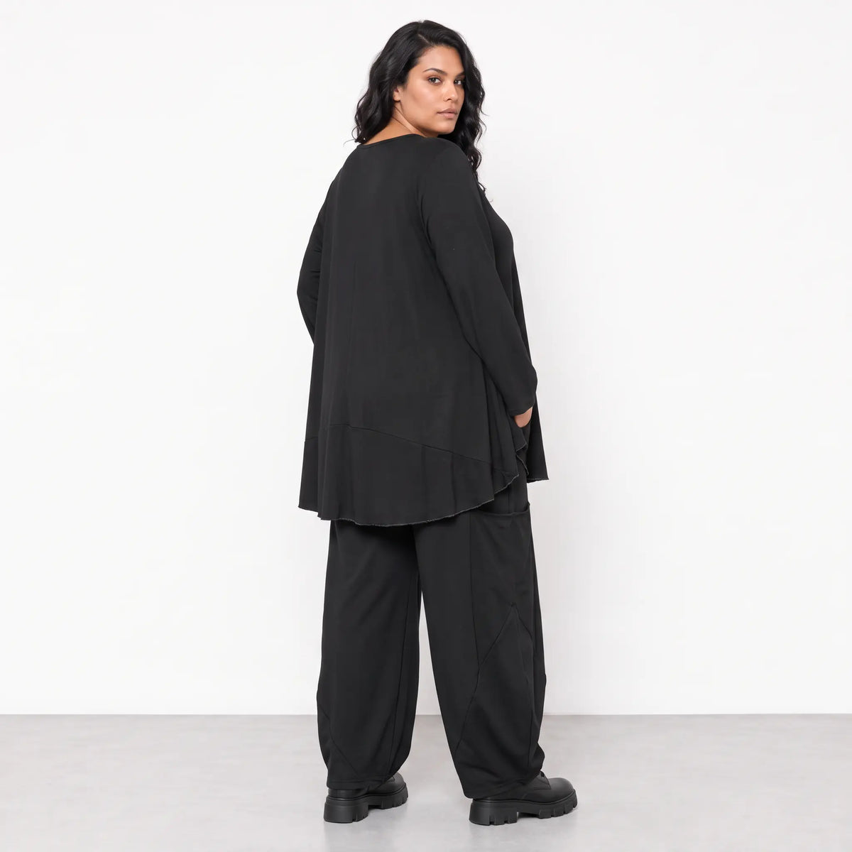 AKH Basics · Shirt · Skye · 5952 · Schwarz