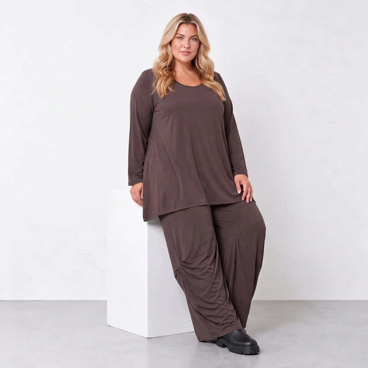 AKH Basics · Shirt · Melody · 1892 · Coffee