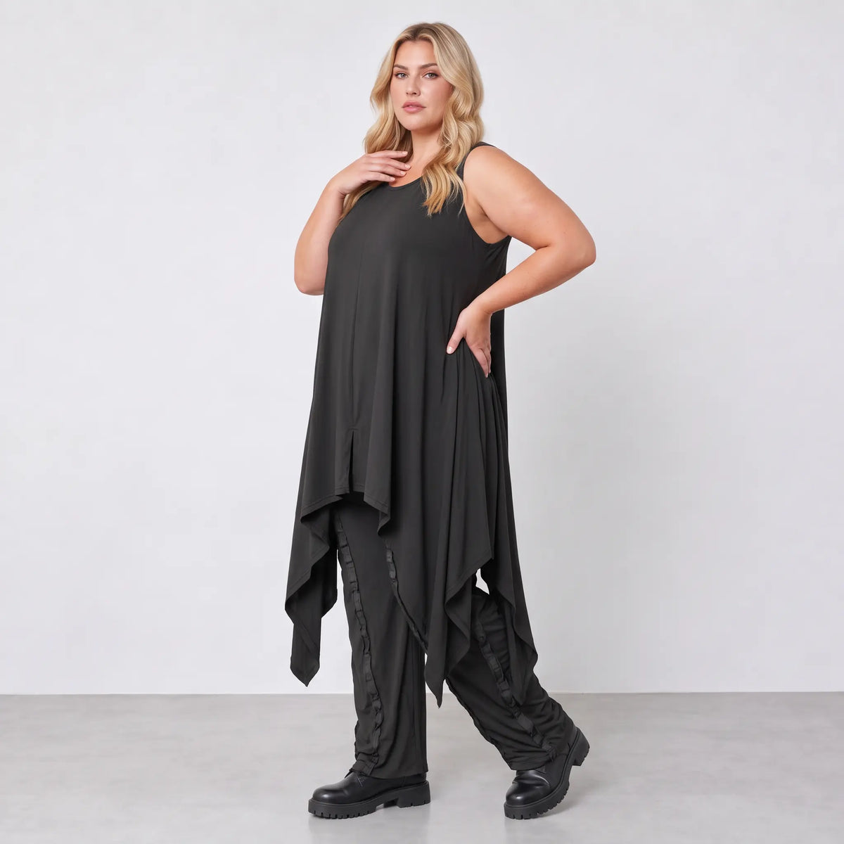 AKH Basics · Tunika · Melody · 3067 · OxyBlack