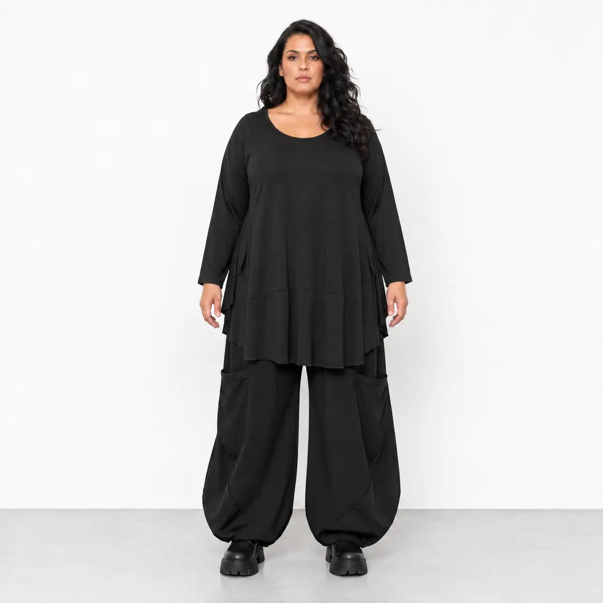 AKH Basics · Shirt · Skye · 592L · Black