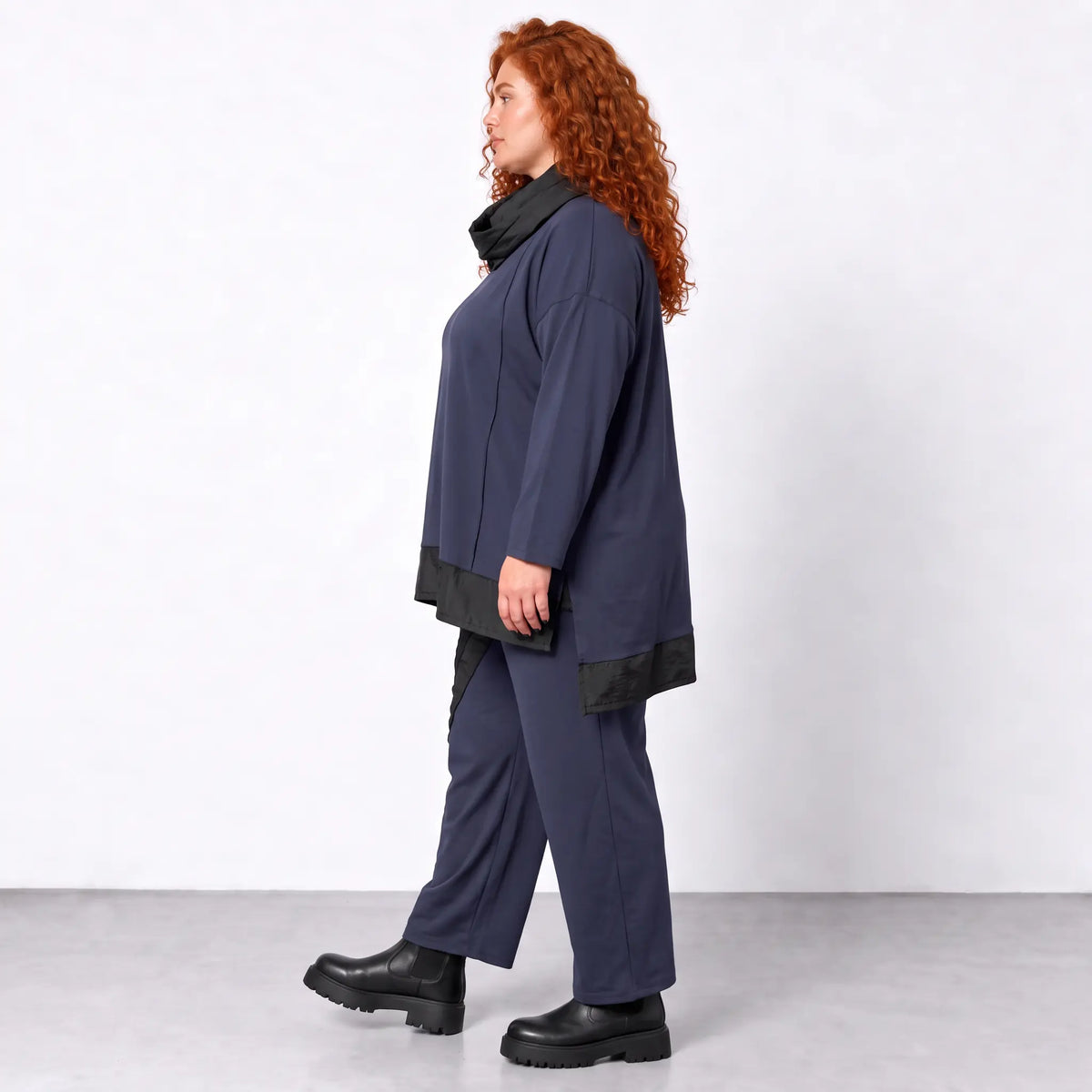 AKH Premium · Hose · Ophelia · 7291 · Navy