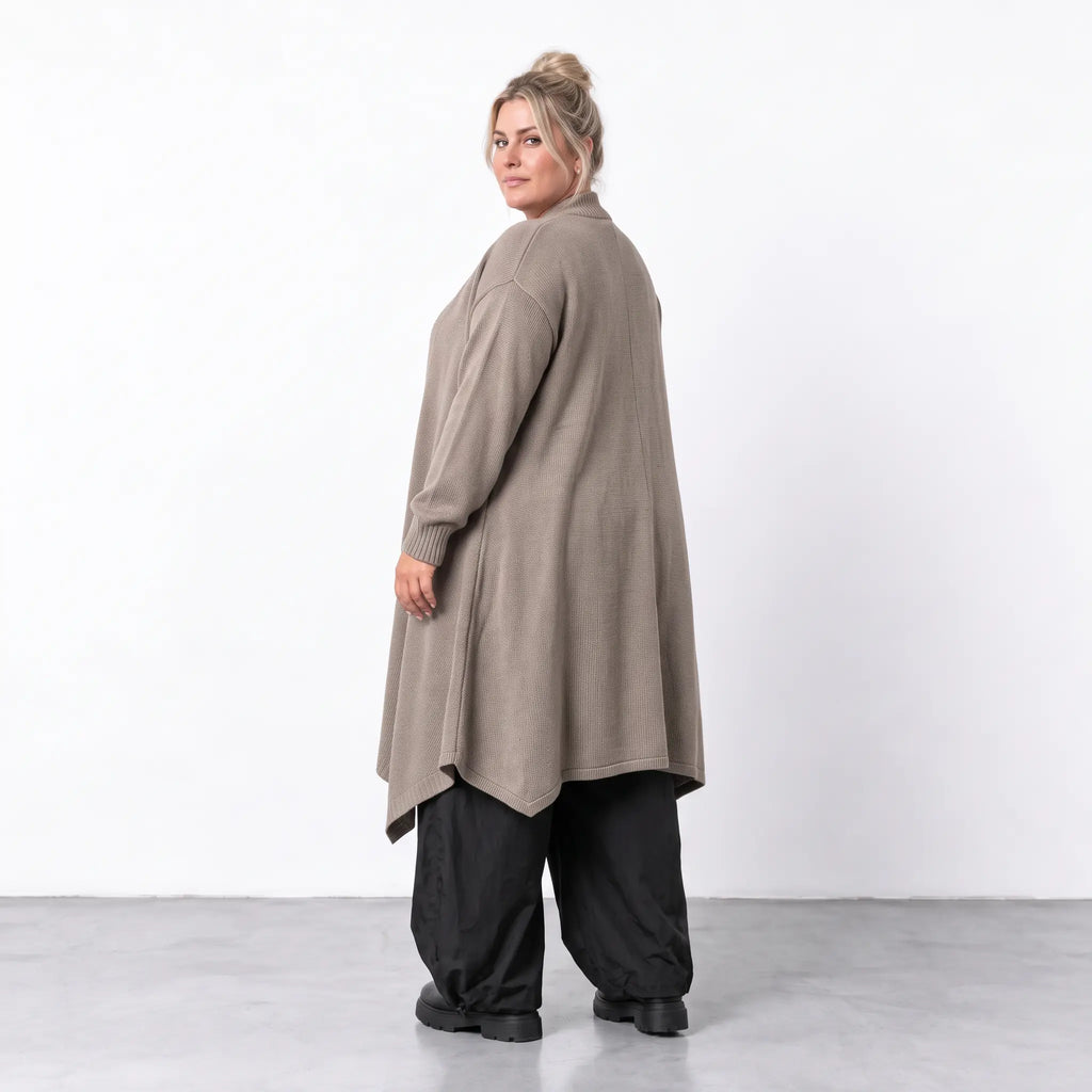 AKH Premium · Cardigan · Warmella · 2636 · Coffee