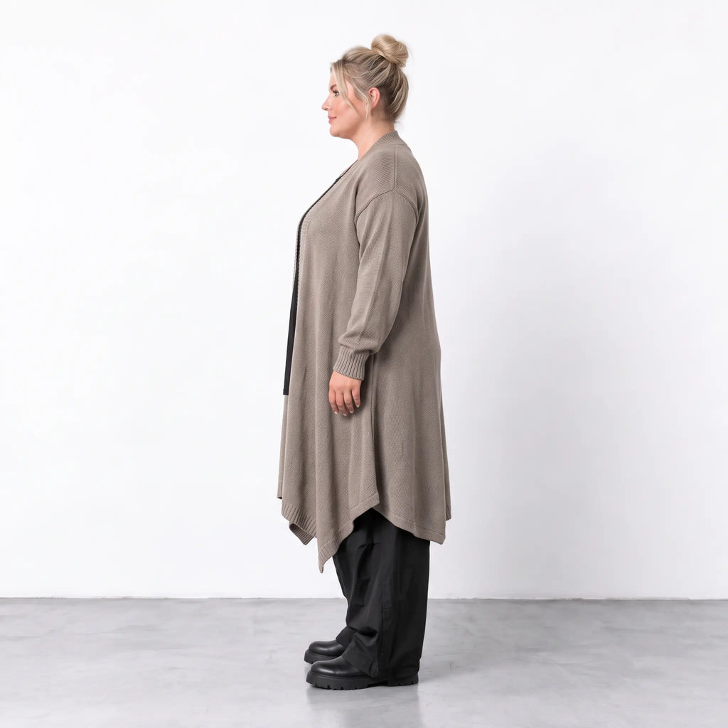 AKH Premium · Cardigan · Warmella · 2636 · Coffee