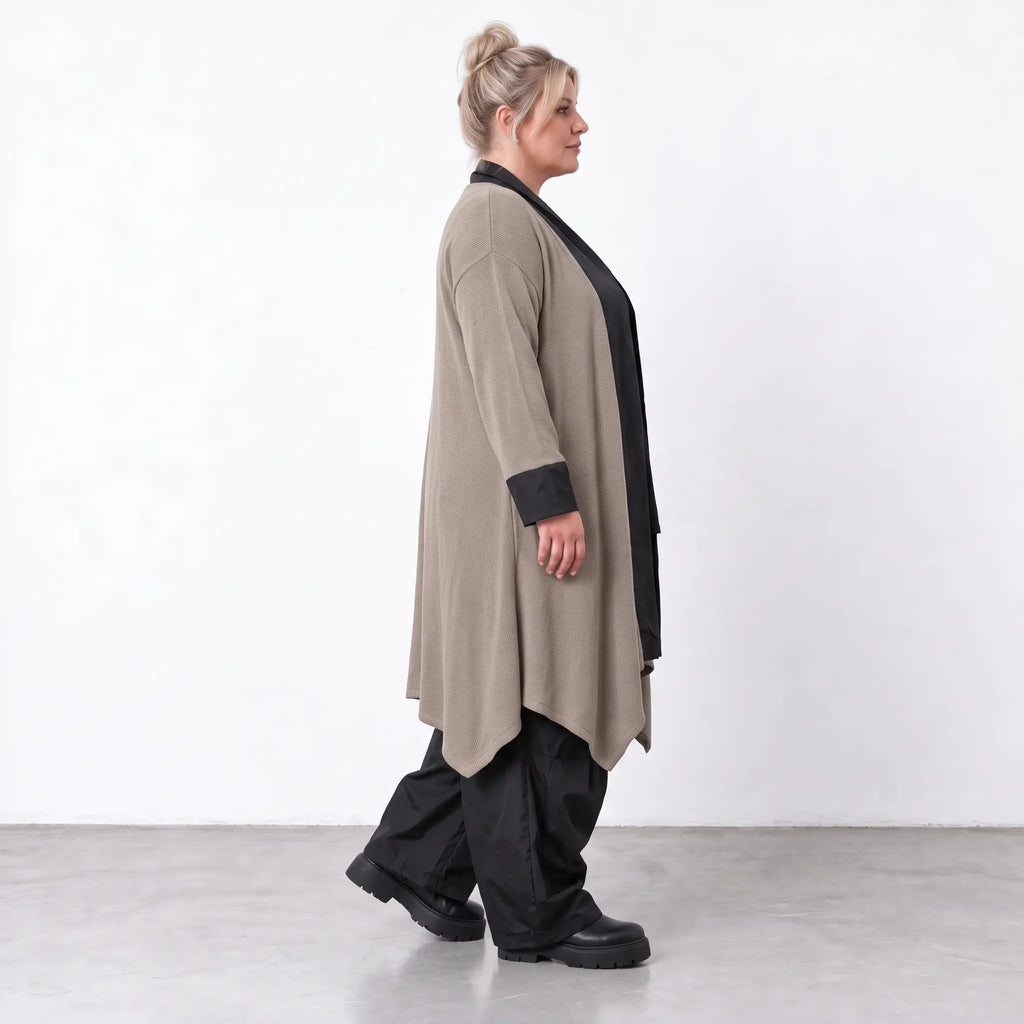 AKH Premium · Cardigan · Warmella · 2637 · Coffee