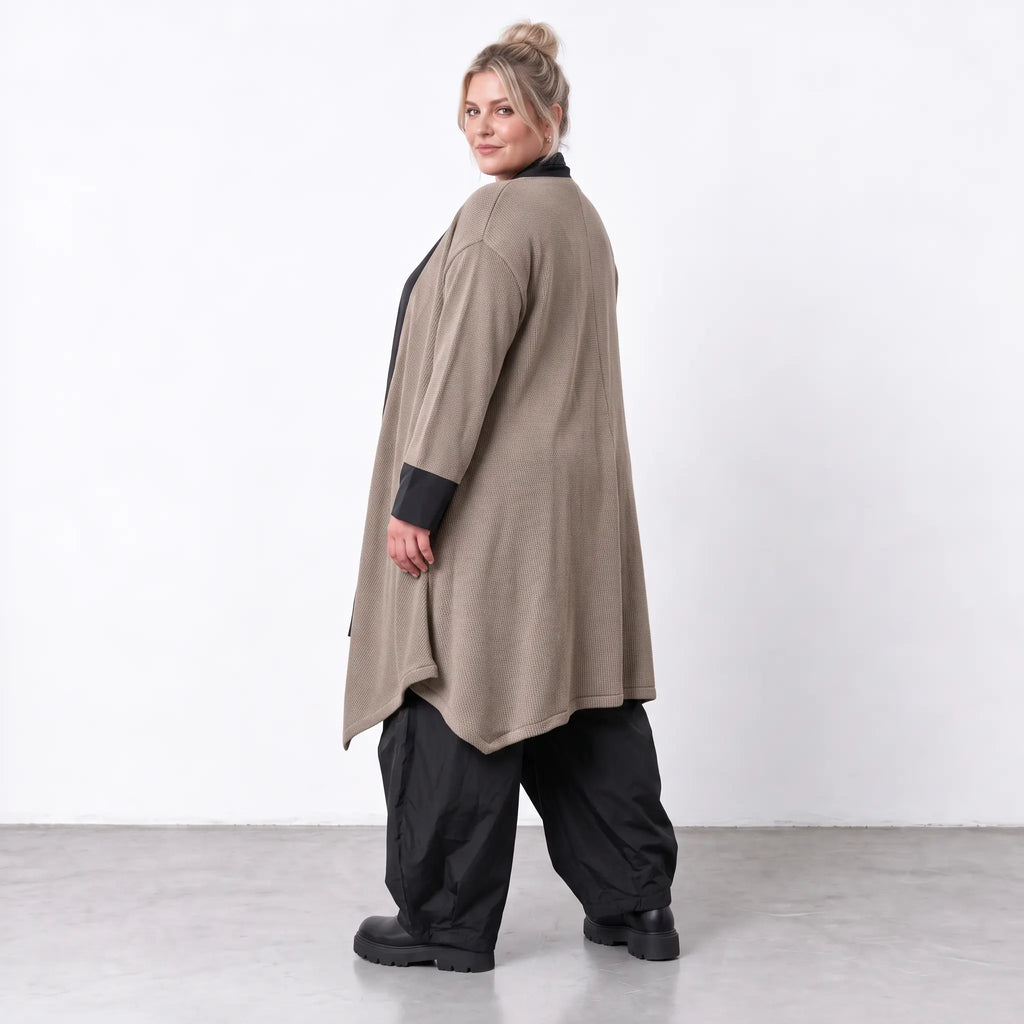 AKH Premium · Cardigan · Warmella · 2637 · Coffee