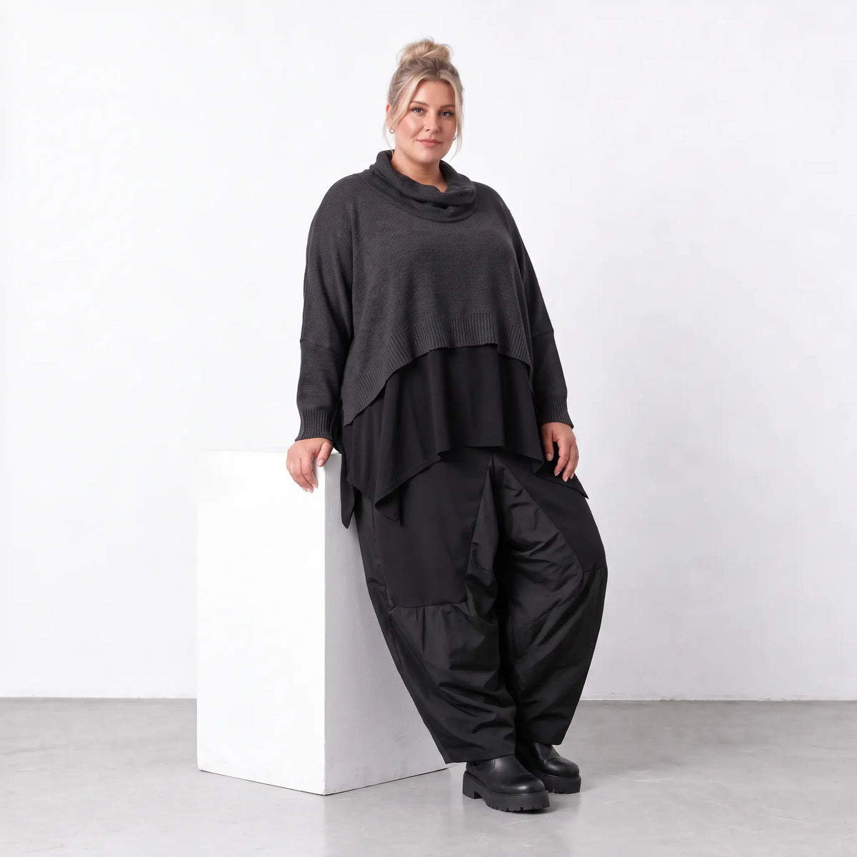 AKH Premium · Überwurf · Warmella · 2635 · Black