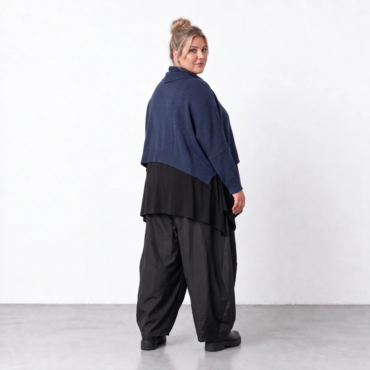 AKH Premium · Überwurf · Warmella · 2635 · Navy