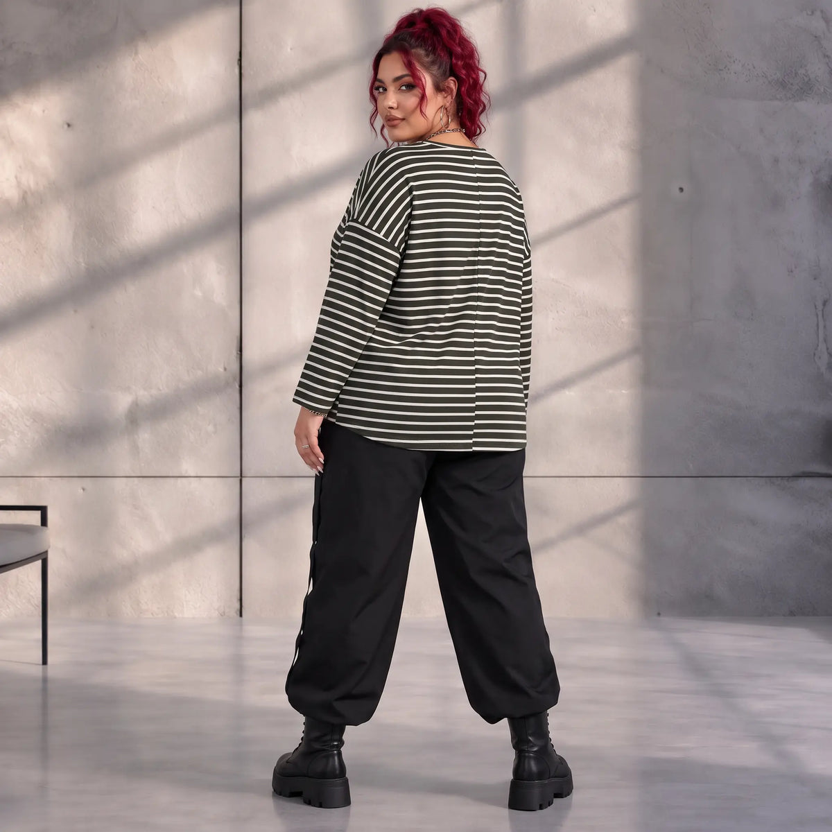 Funky Diva · Shirt · VibeDiva · K556D · DuoBlack