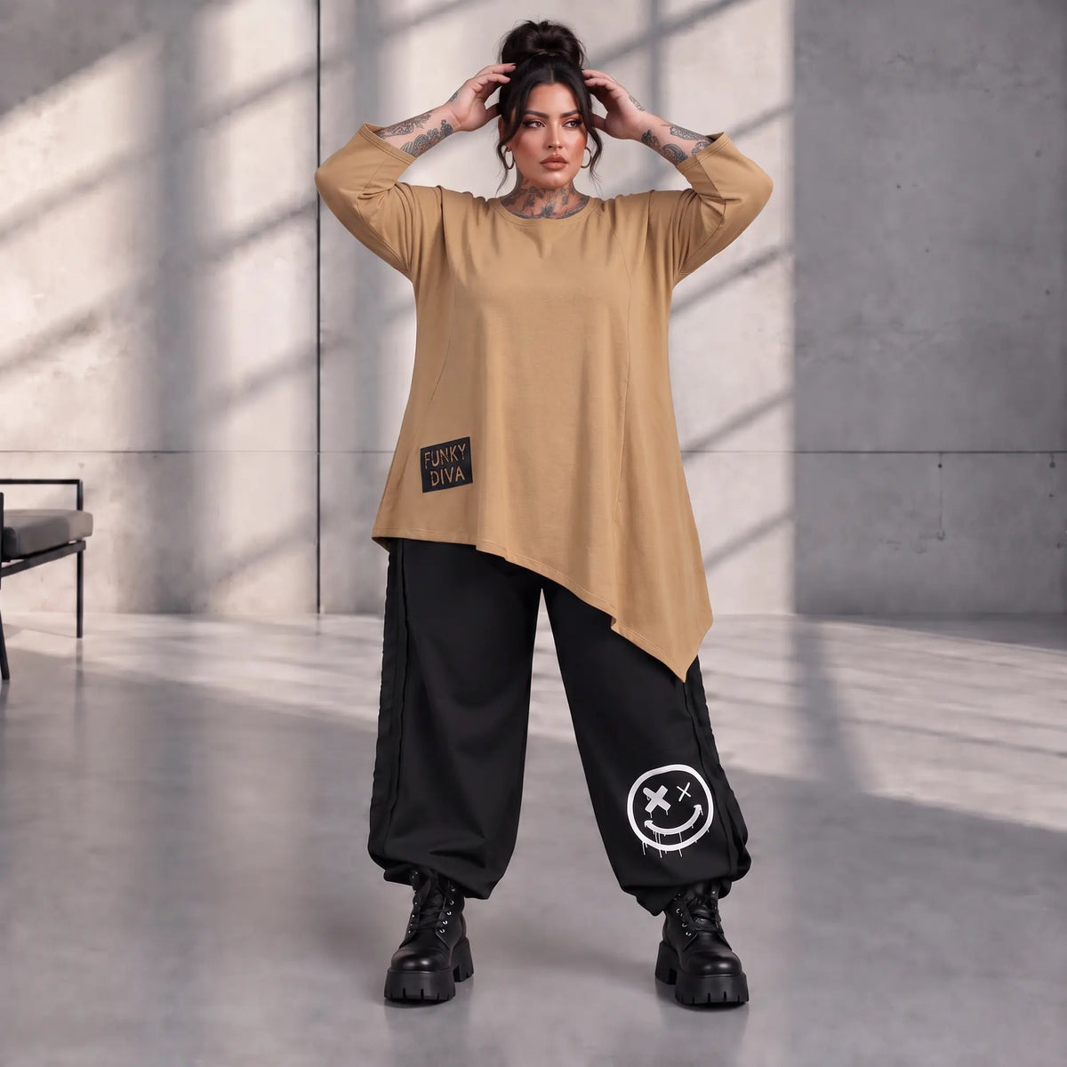 Funky Diva · Shirt · EasyDiva · K225D · Biscuit