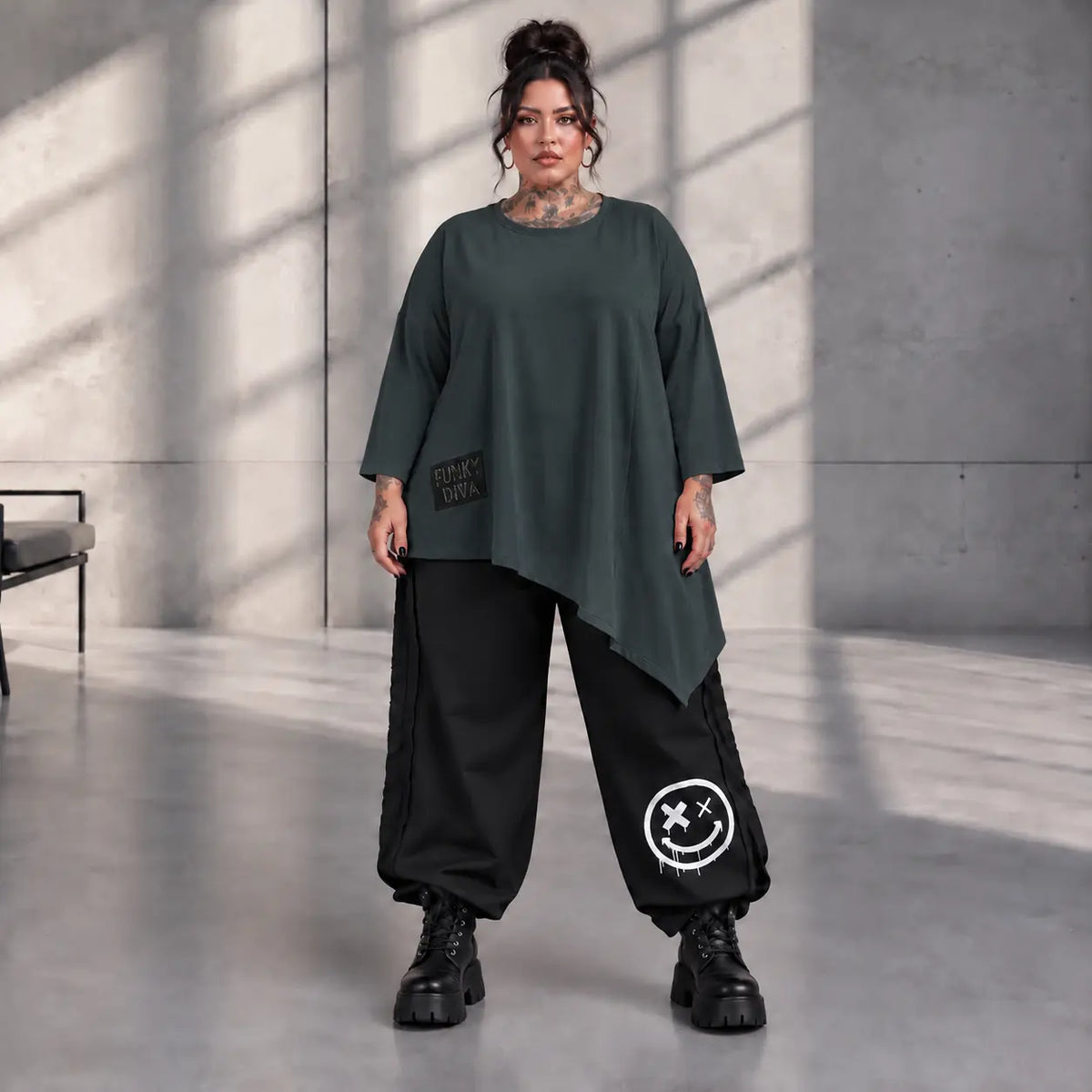 Funky Diva · Shirt · EasyDiva · K225D · OxyBlack