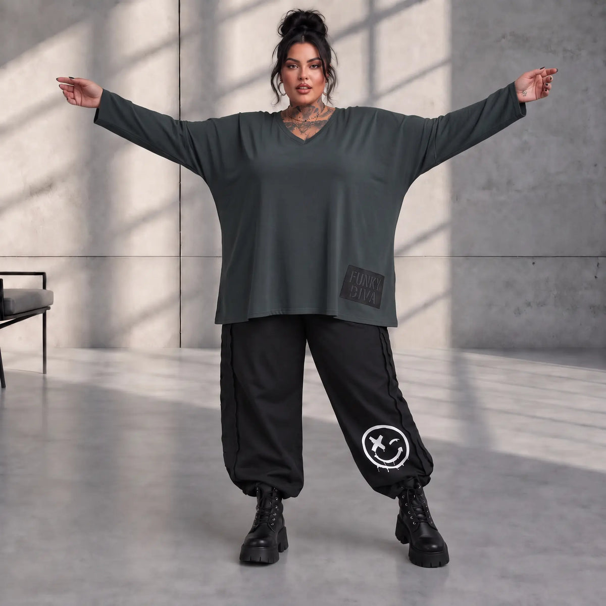 Funky Diva · Shirt · EasyDiva · K666D · OxyBlack