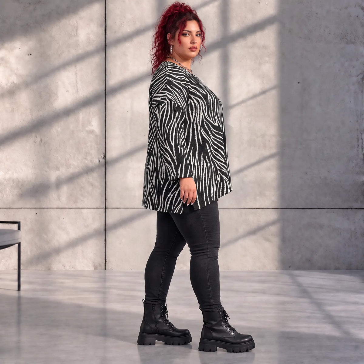 Funky Diva · Shirt · ZebraDiva · T200 · BlackWhite