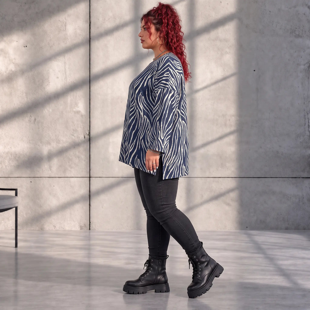Funky Diva · Shirt · ZebraDiva · T200 · NavyWhite