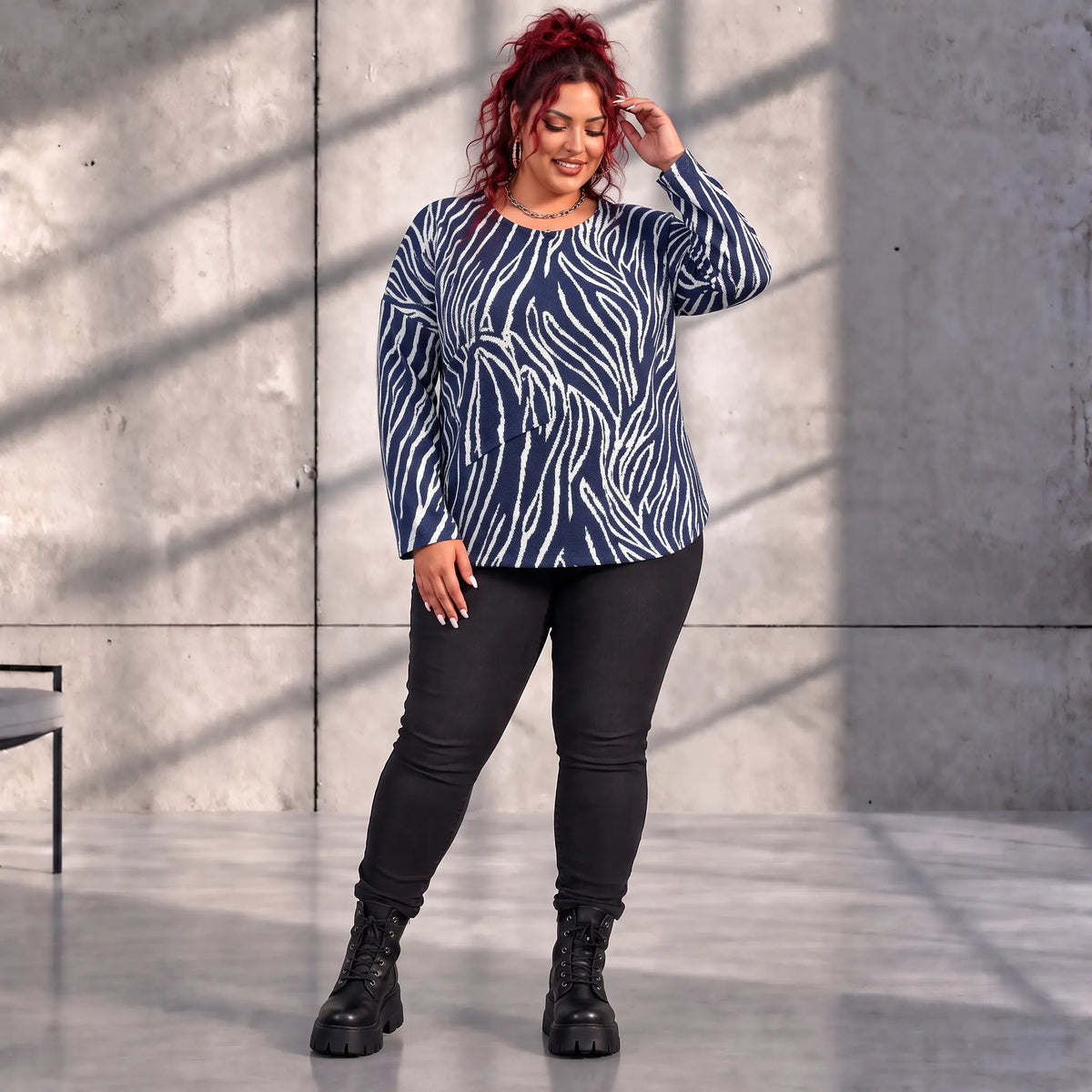 Funky Diva · Shirt · ZebraDiva · T555 · NavyWhite