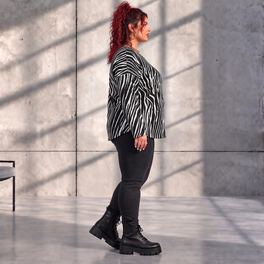 Funky Diva · Shirt · ZebraDiva · T555 · BlackWhite