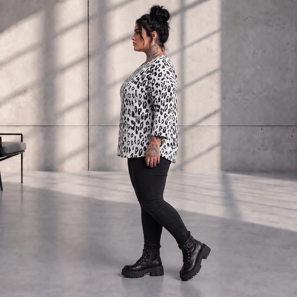 Funky Diva · Shirt · CoolDiva · C442 · WhiteBlack
