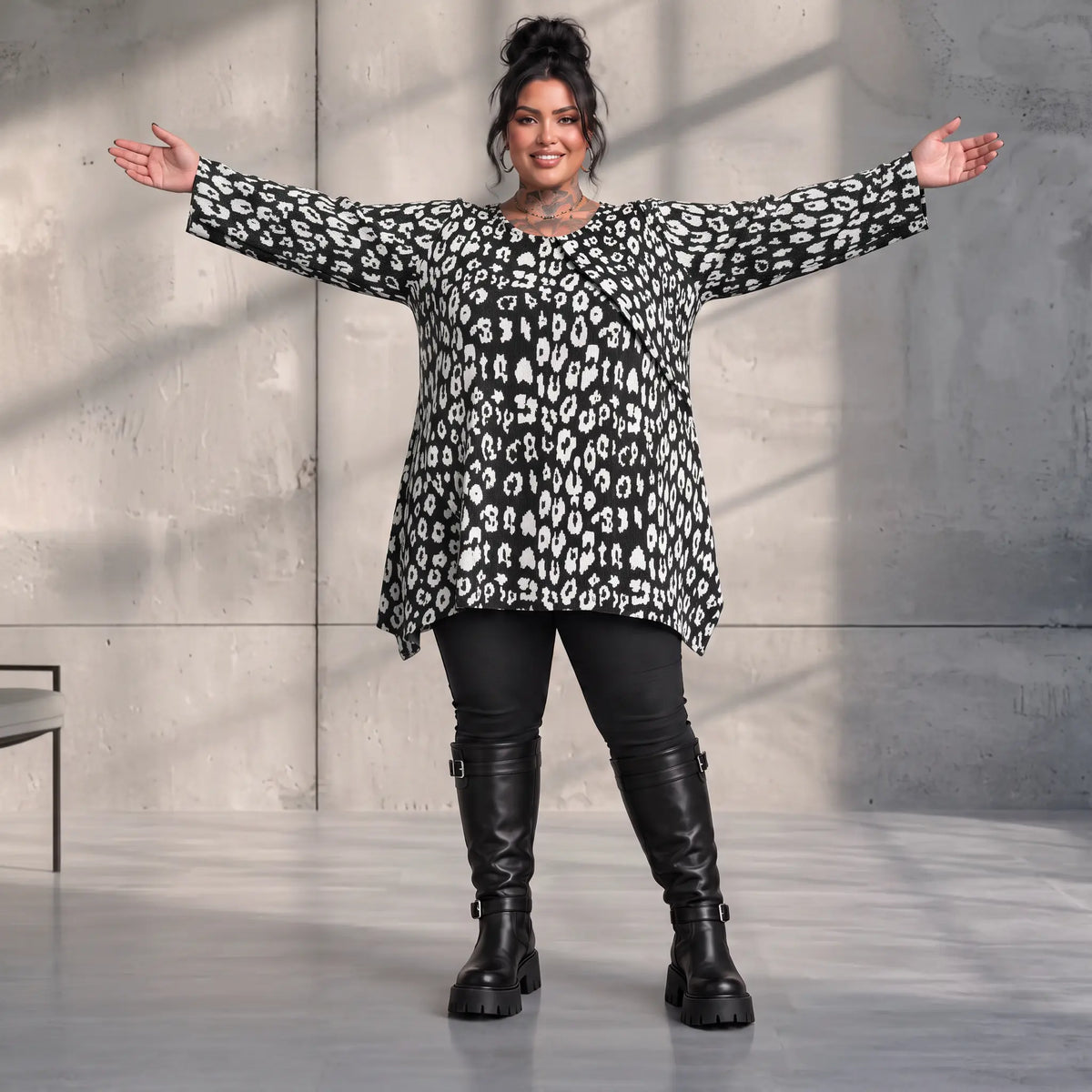 Funky Diva · Shirt · CoolDiva · C228 · BlackWhite
