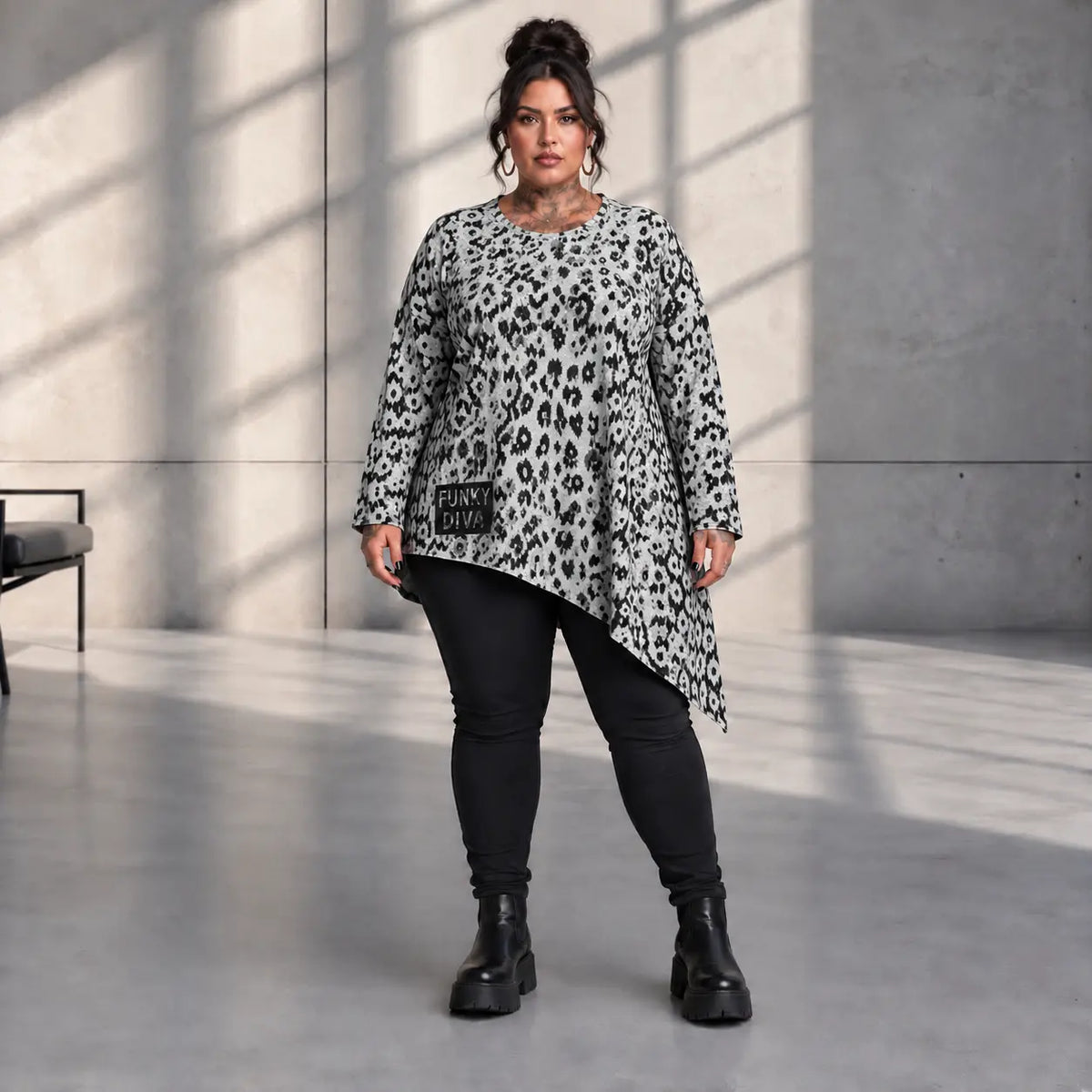 Funky Diva · Shirt · CoolDiva · C456 · SilverBlack