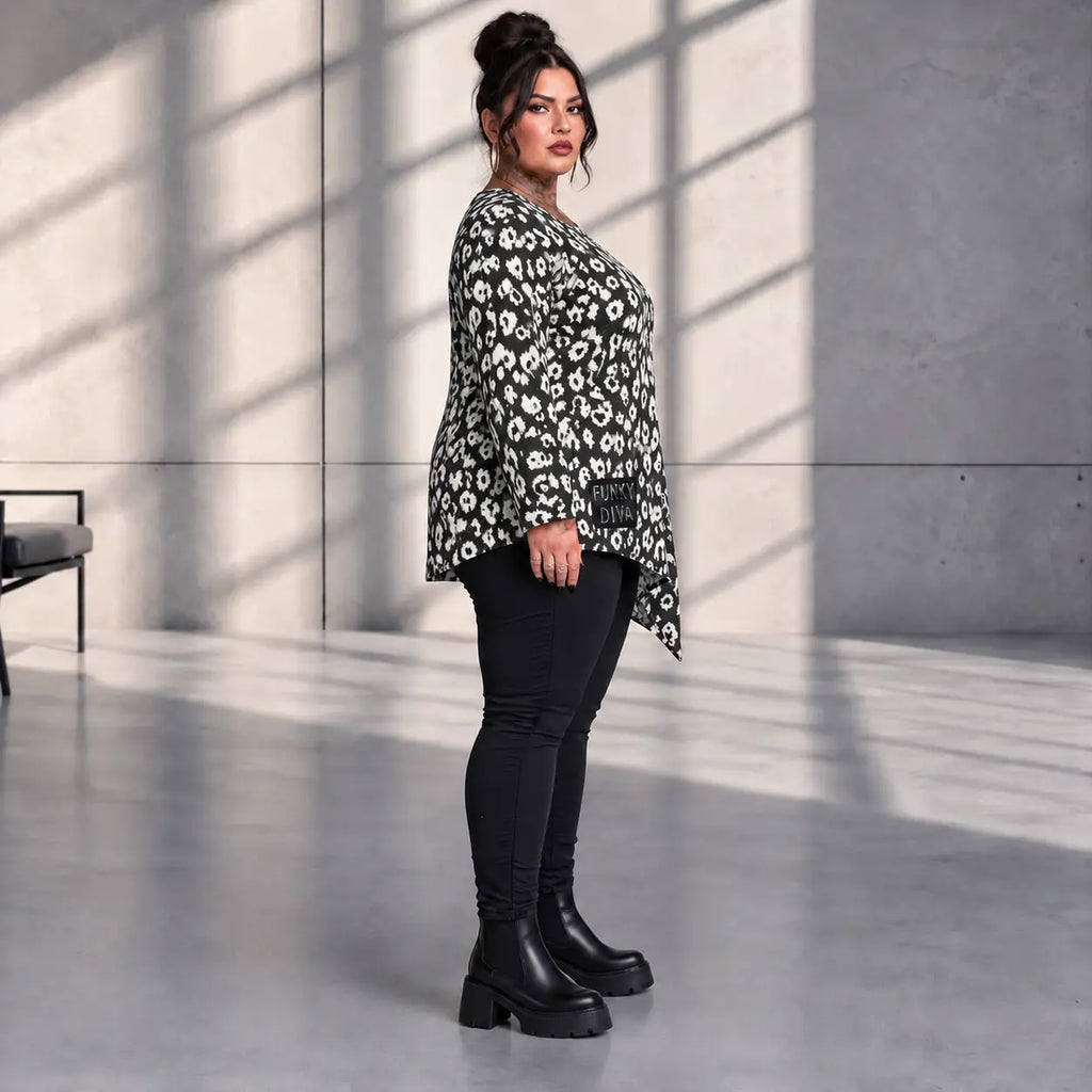 Funky Diva · Shirt · CoolDiva · C456 · BlackWhite