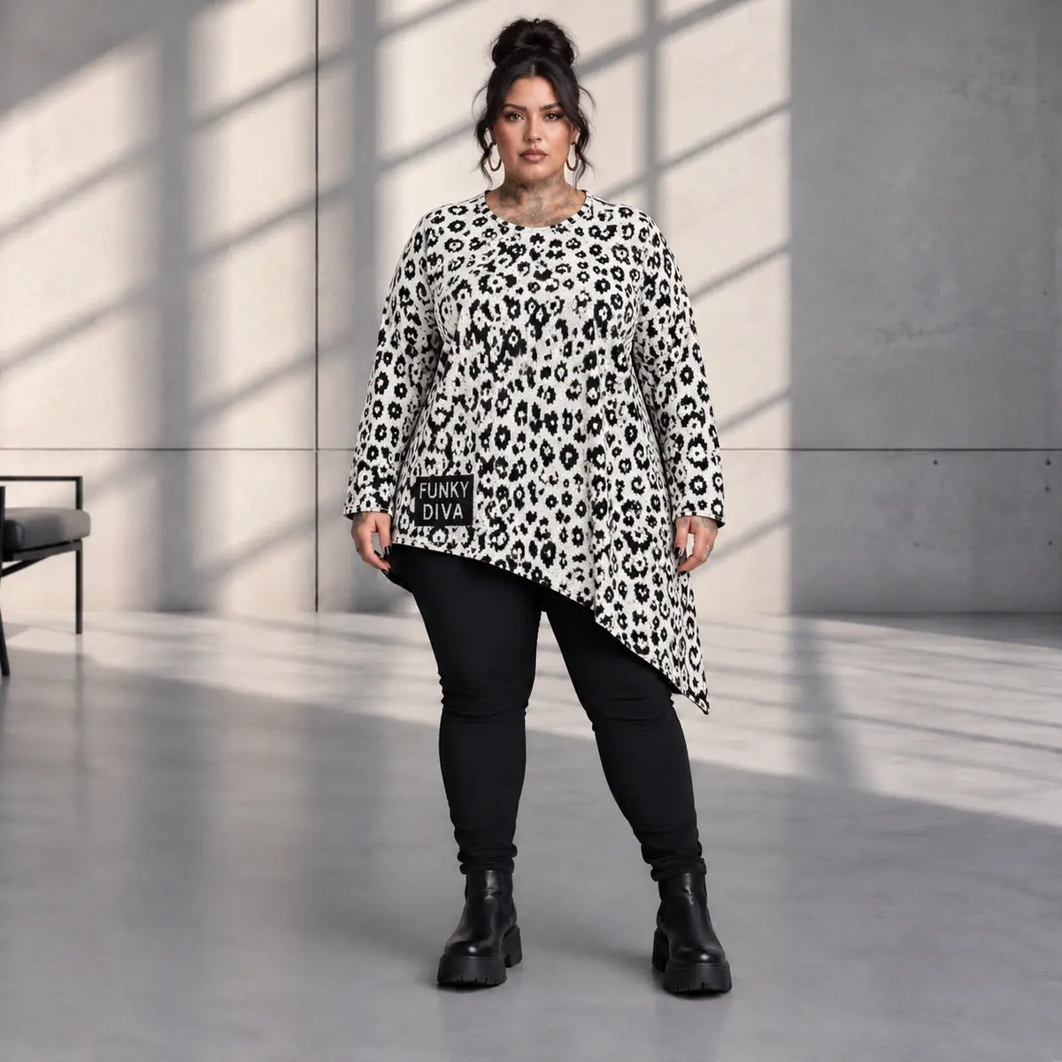 Funky Diva · Shirt · CoolDiva · C456 · WhiteBlack
