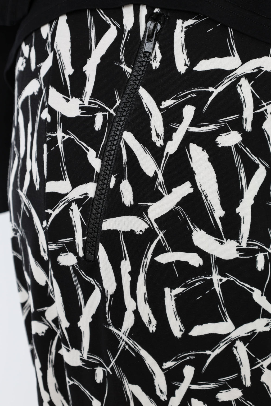 AKH Fashion 7183 Trousers, Black and White