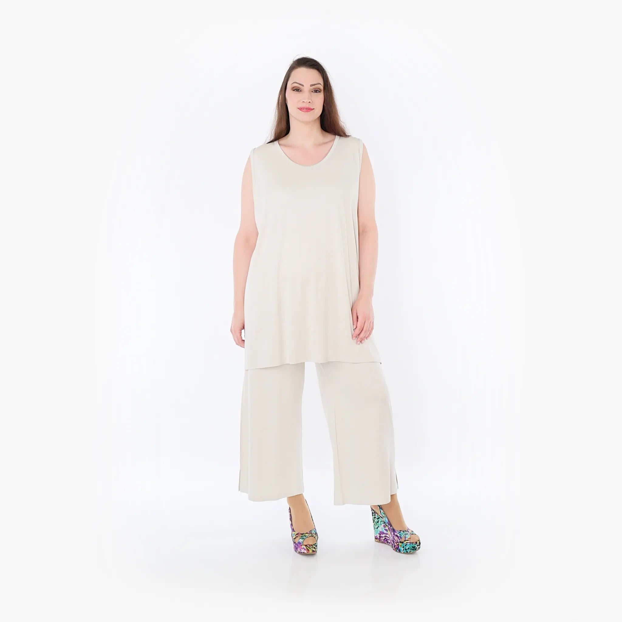 AKH Fashion 225 Trousers, Beige