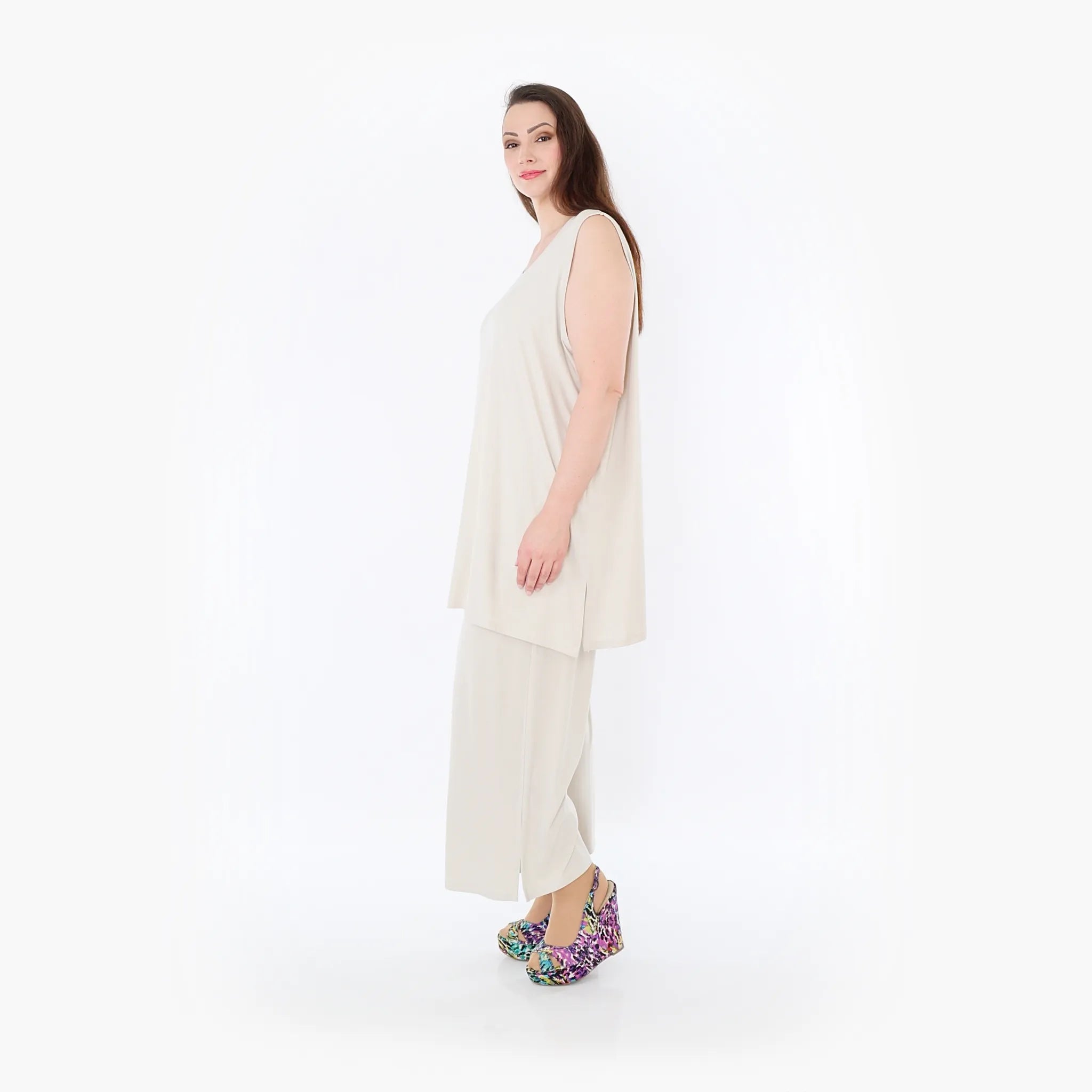 AKH Fashion 225 Trousers, Beige