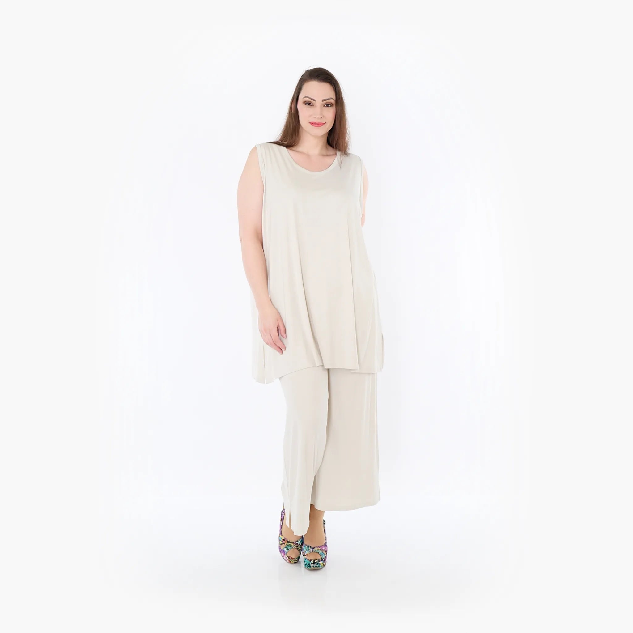 AKH Fashion 225 Trousers, Beige