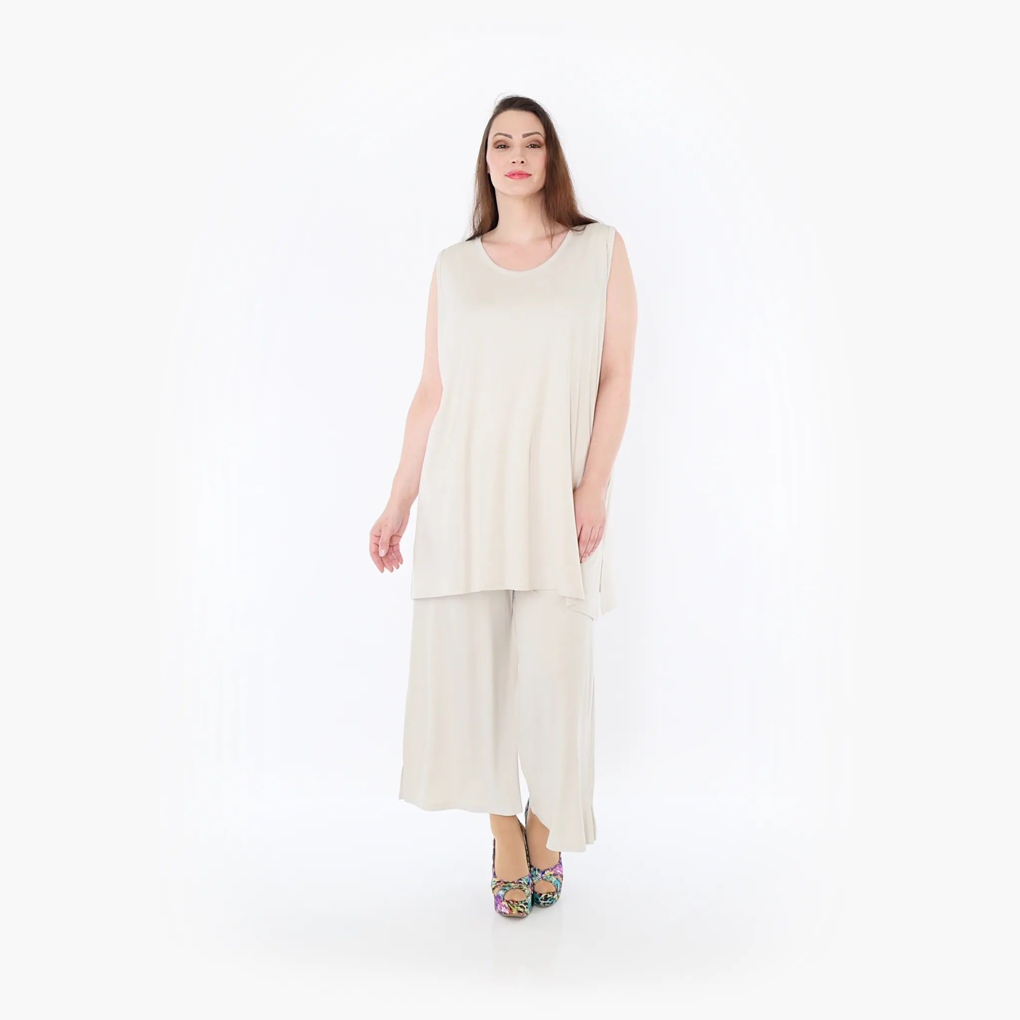 AKH Fashion 225 Trousers, Beige