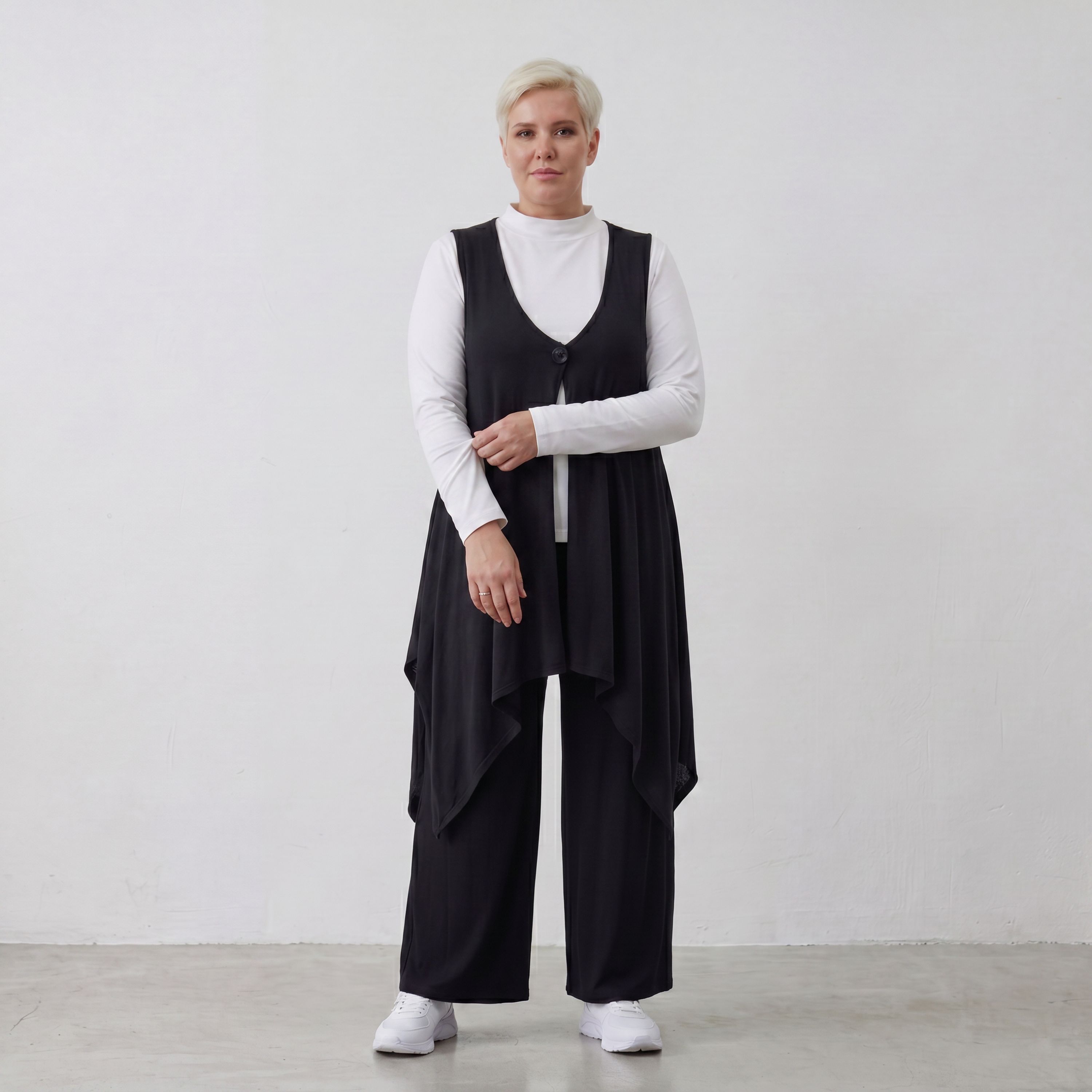 AKH Basics · Hose · Skye · 122 · Black