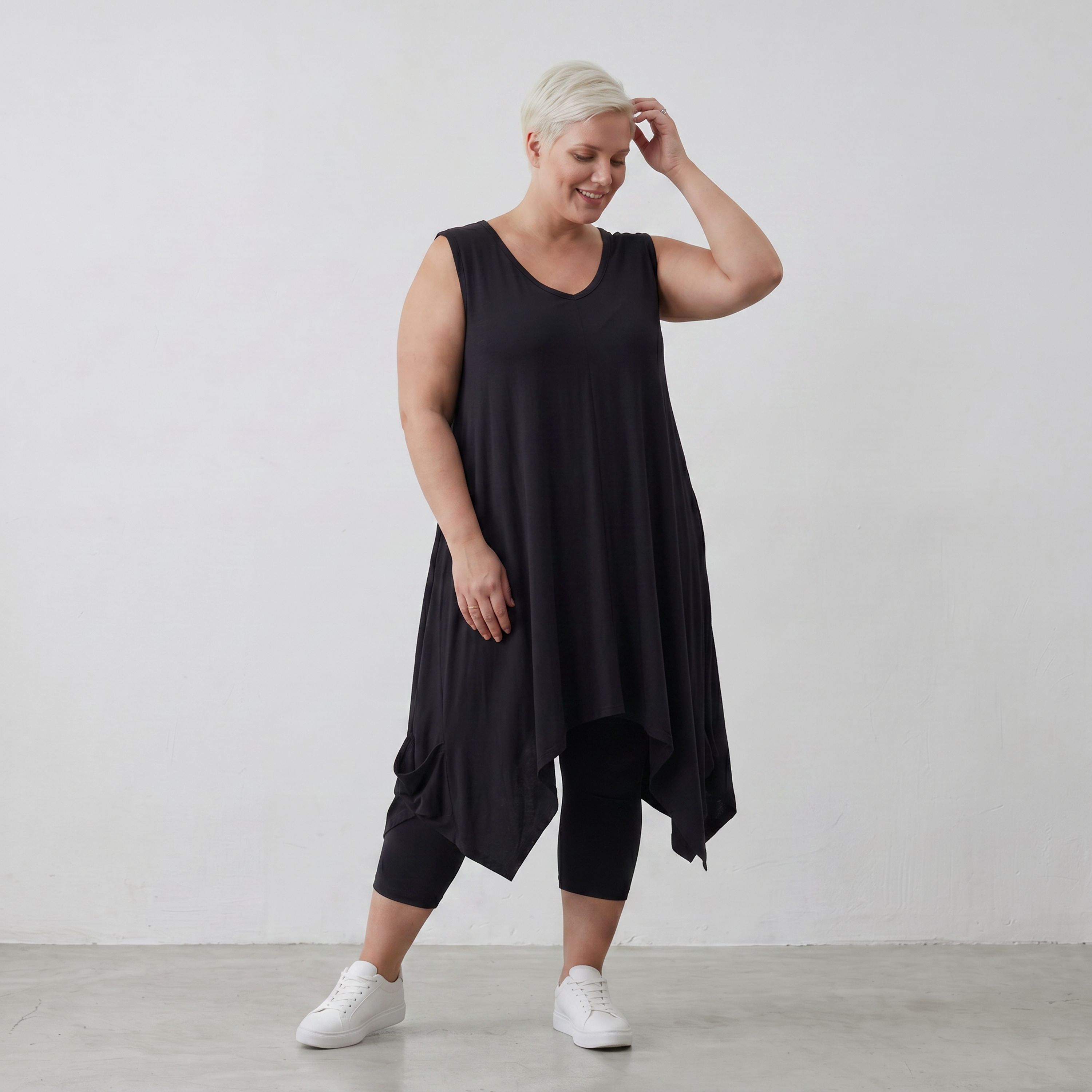 AKH Basics · Top · Skye · 3015 · Black