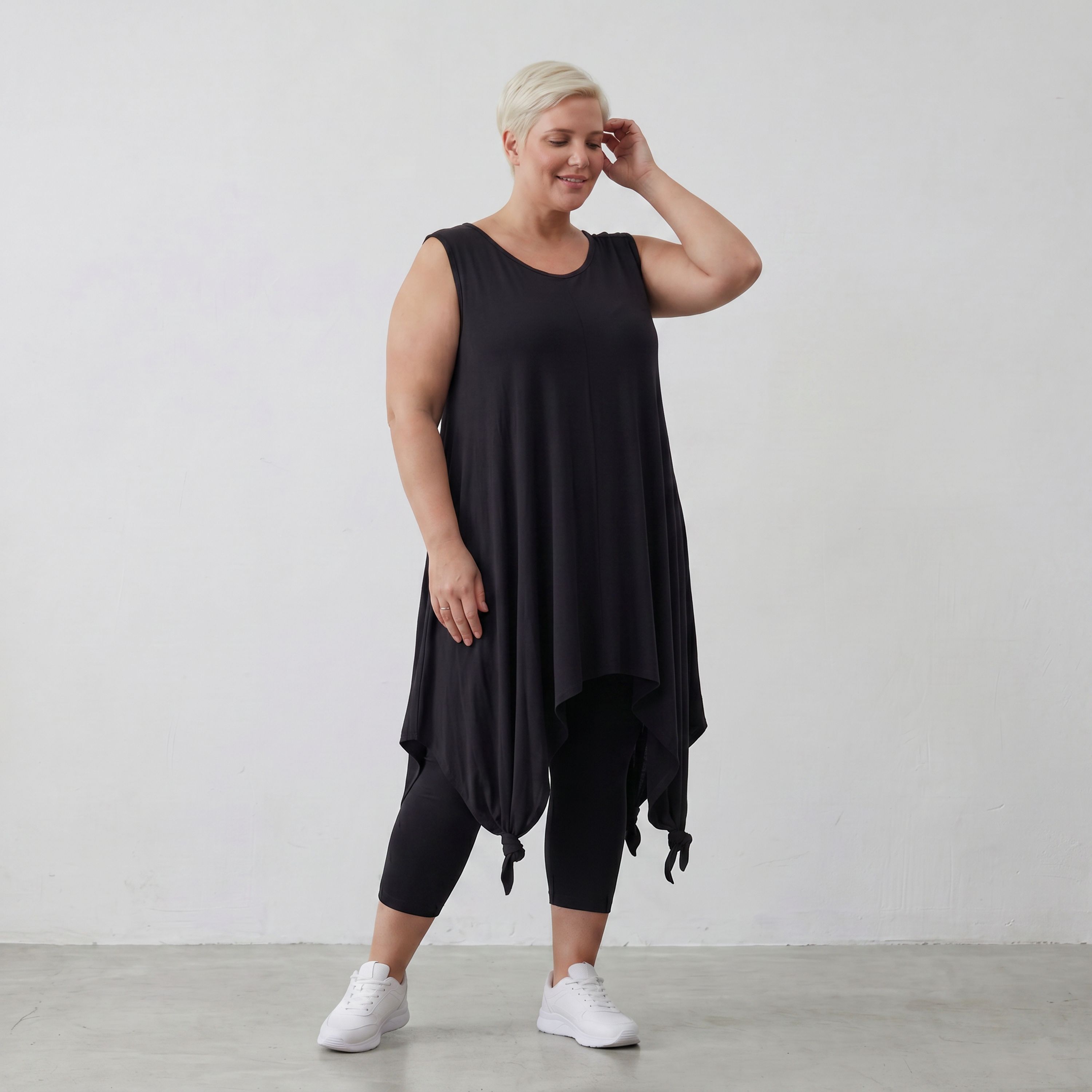 AKH Basics · Tunika · Skye · 3067 · Black